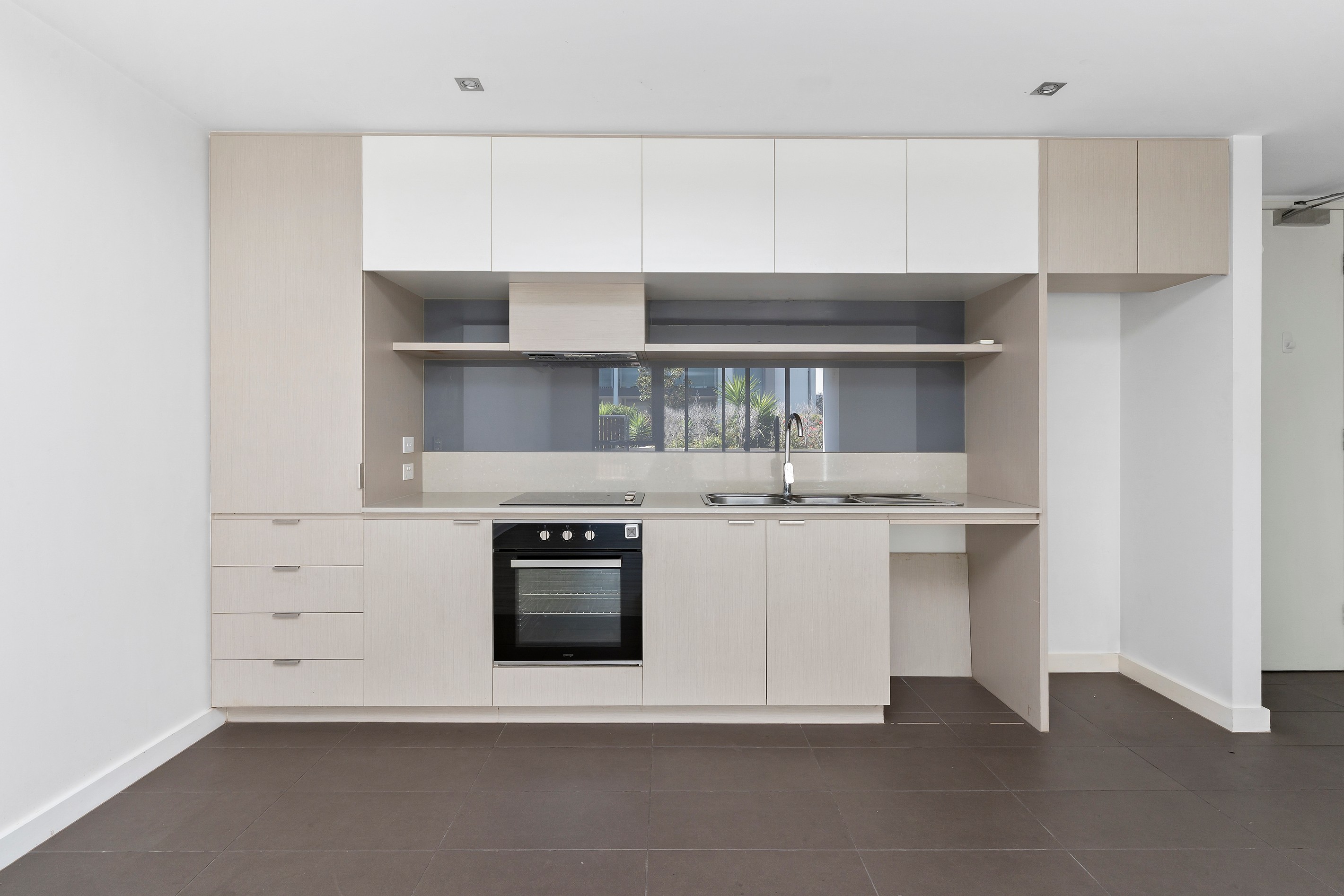 24/44 Eucalyptus Drive, Maidstone, VIC 3012