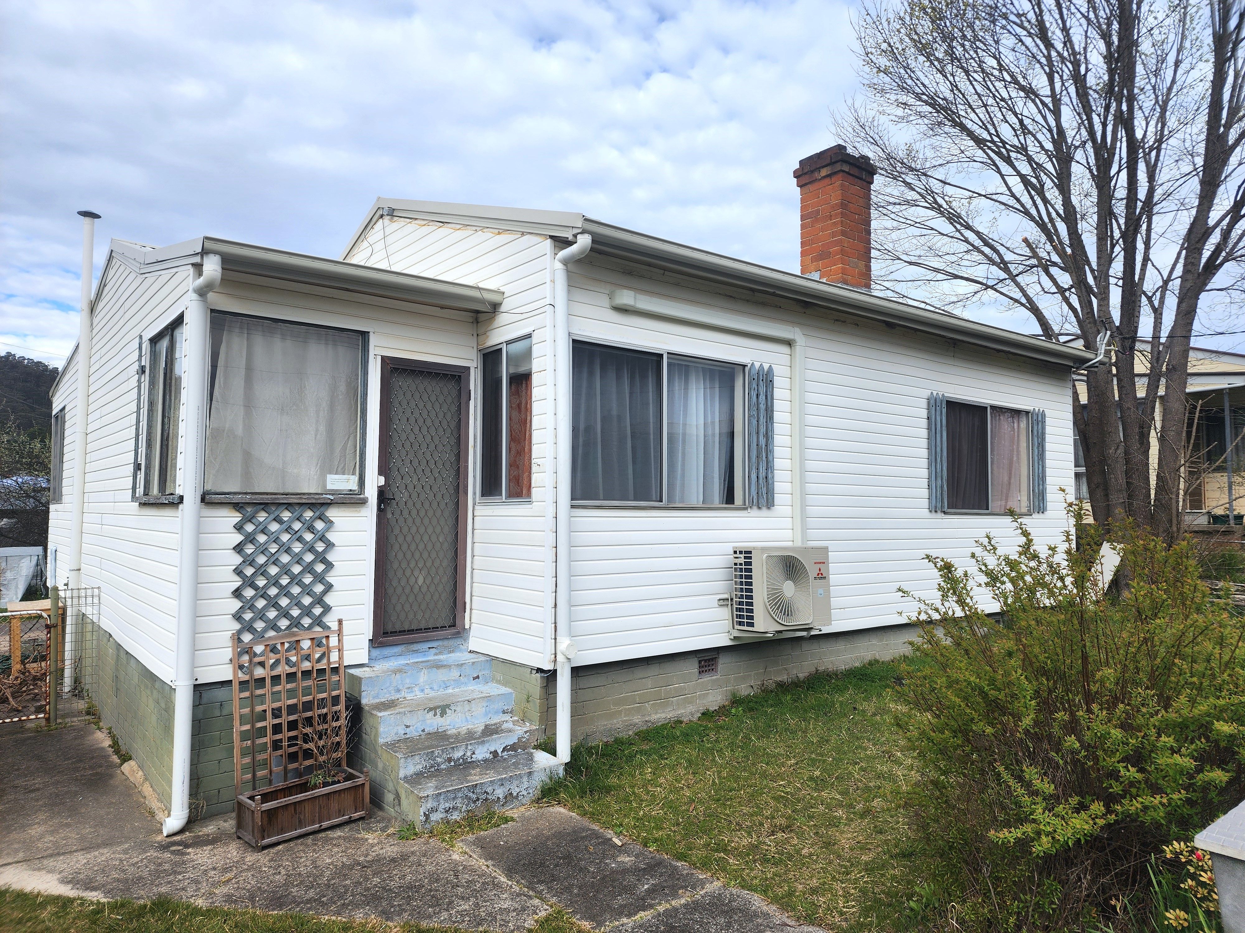 53 Tweed Road — photo from Ray White Lithgow