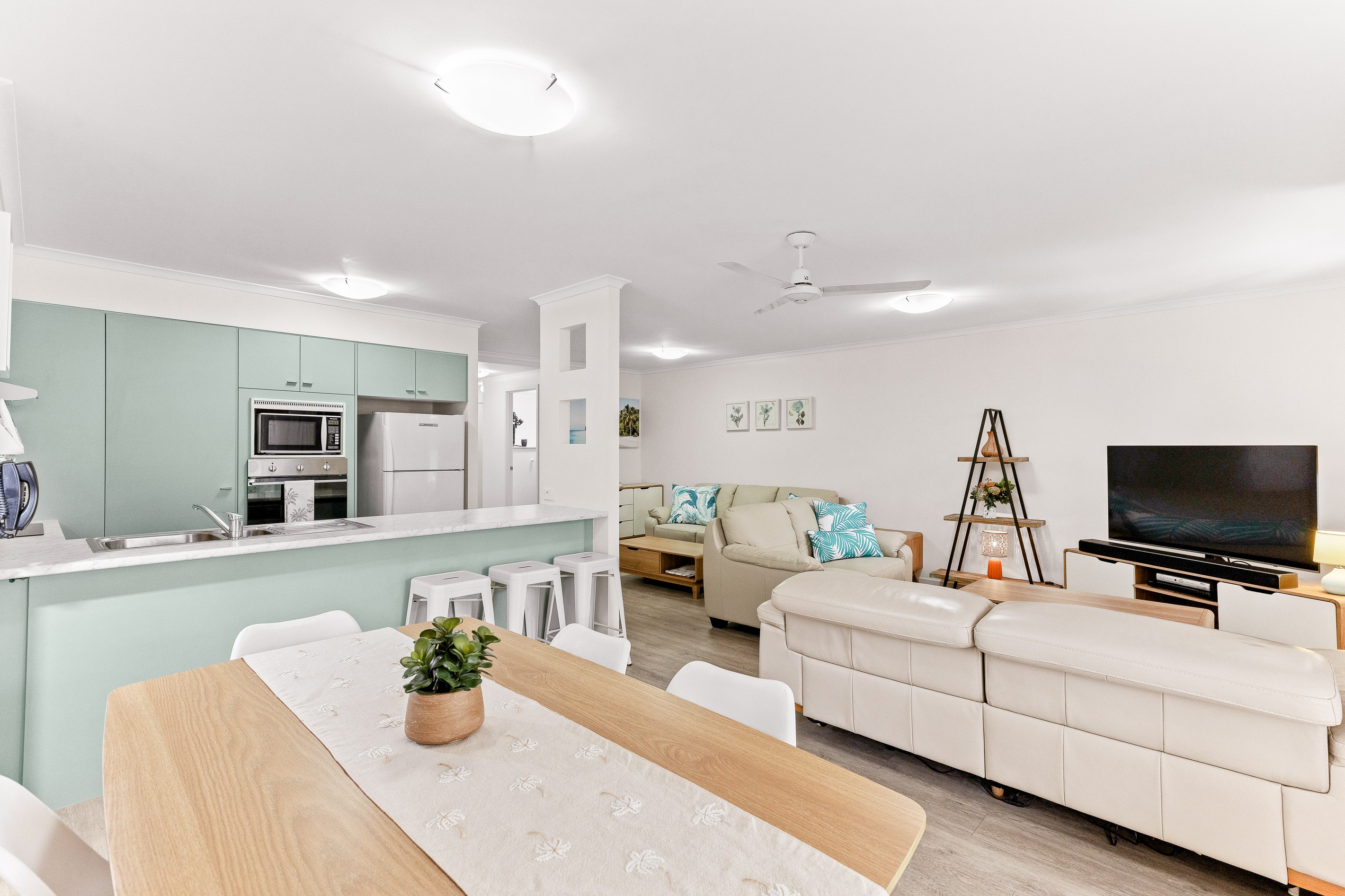 14/10-16 Alexandra Avenue, Mermaid Beach, QLD 4218