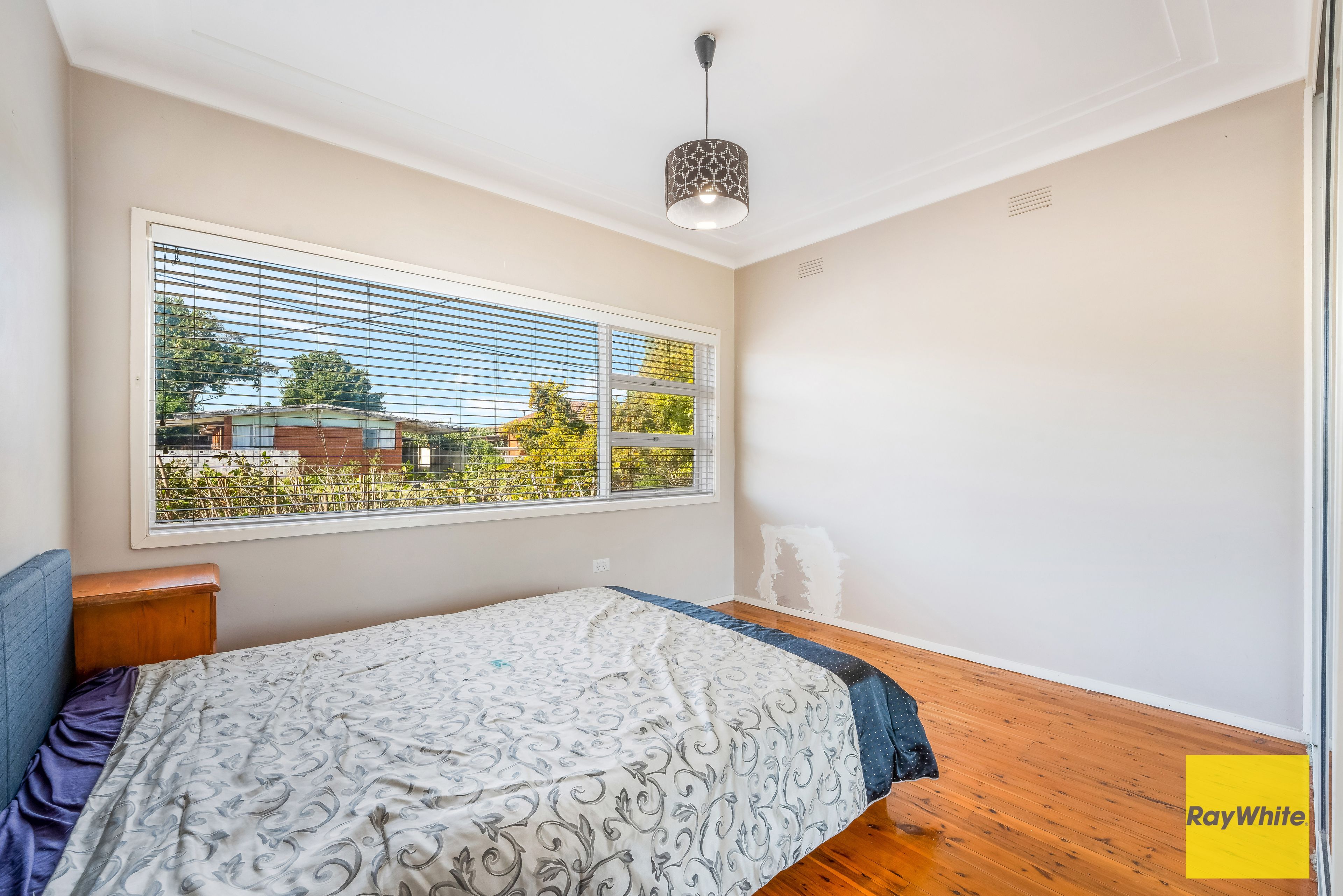 29 Smiths Avenue — photo 10 of 27