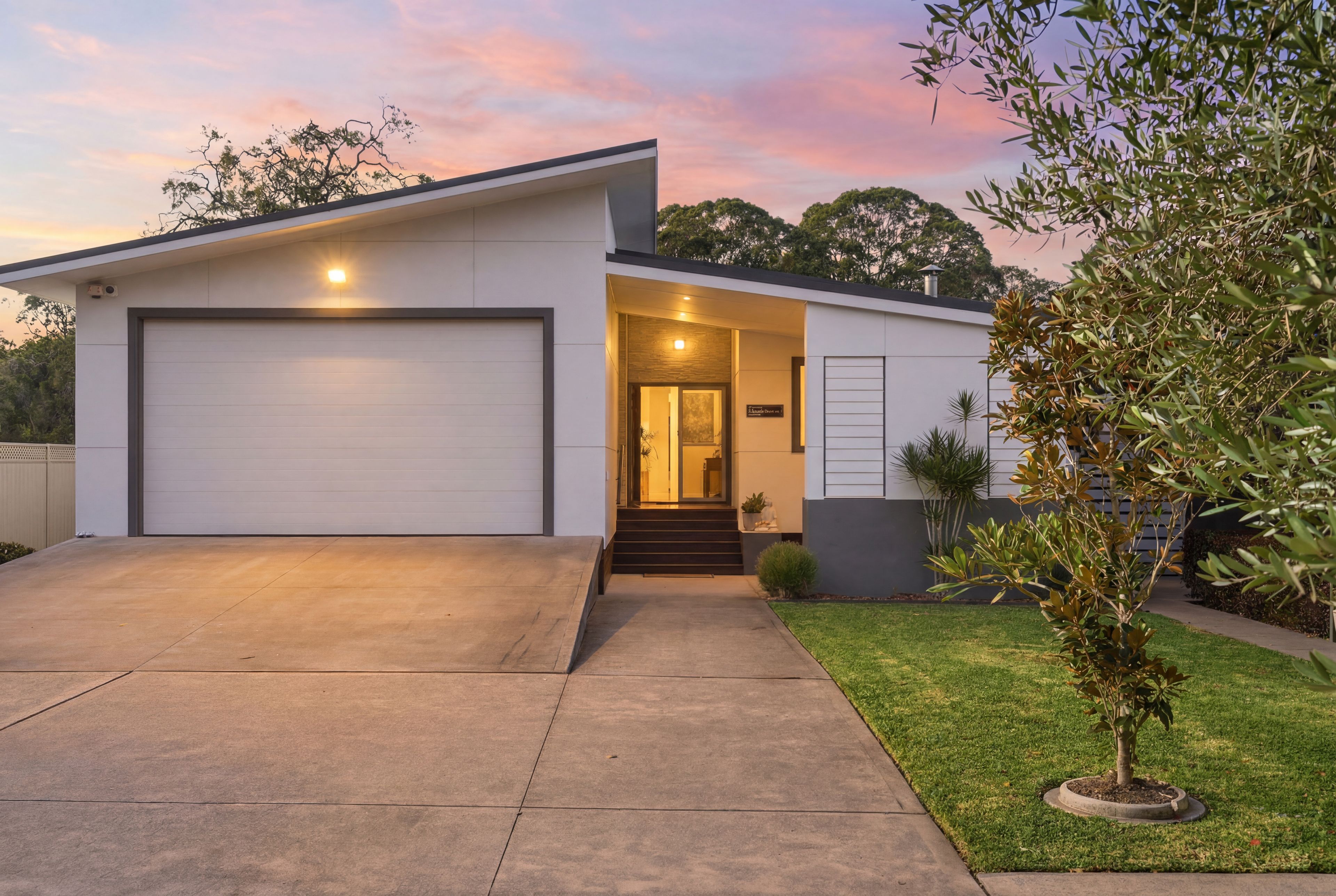 25 Mcdonagh Road — photo from Ray White Charmhaven