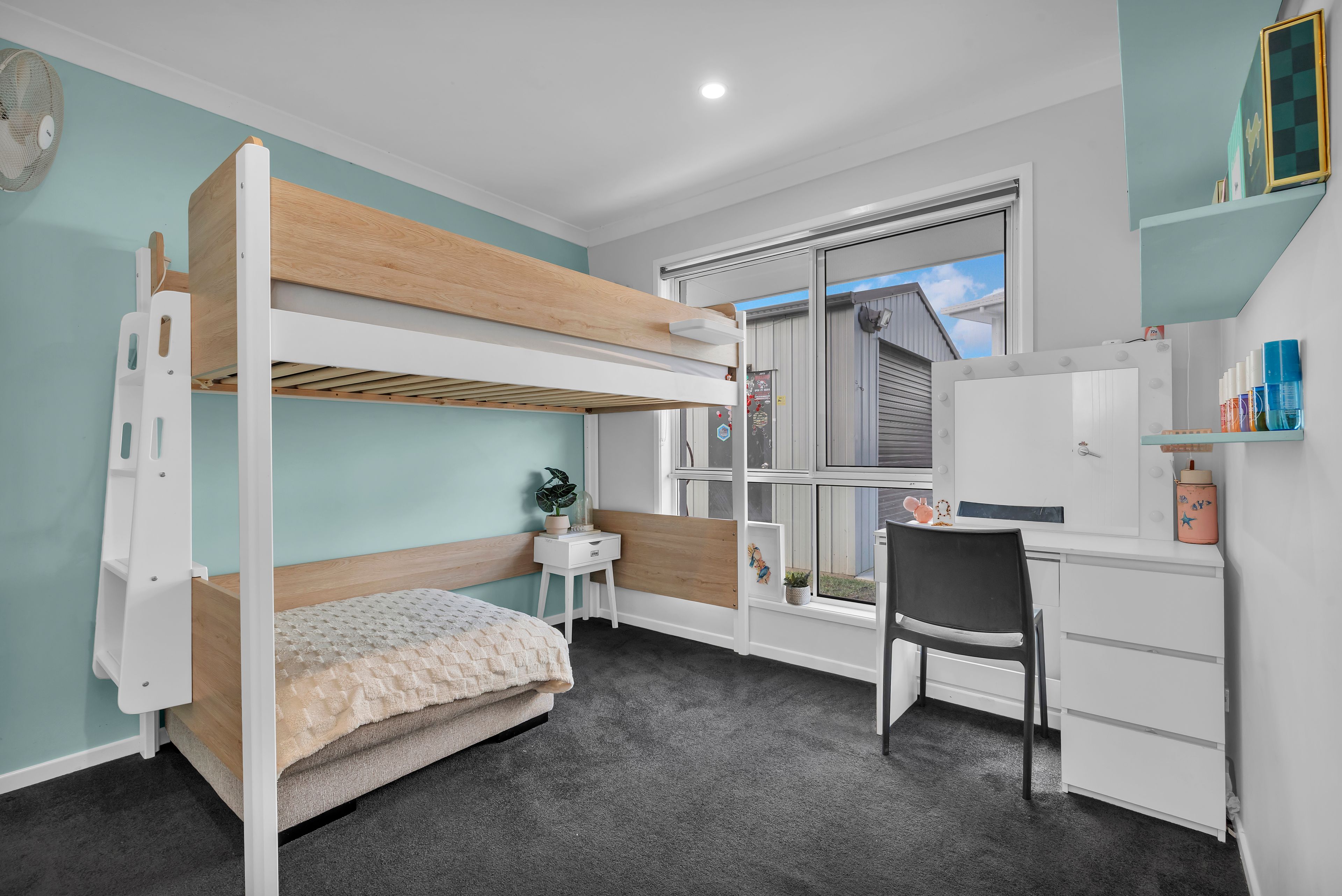 7 Murdoch Court — photo 9 of 14