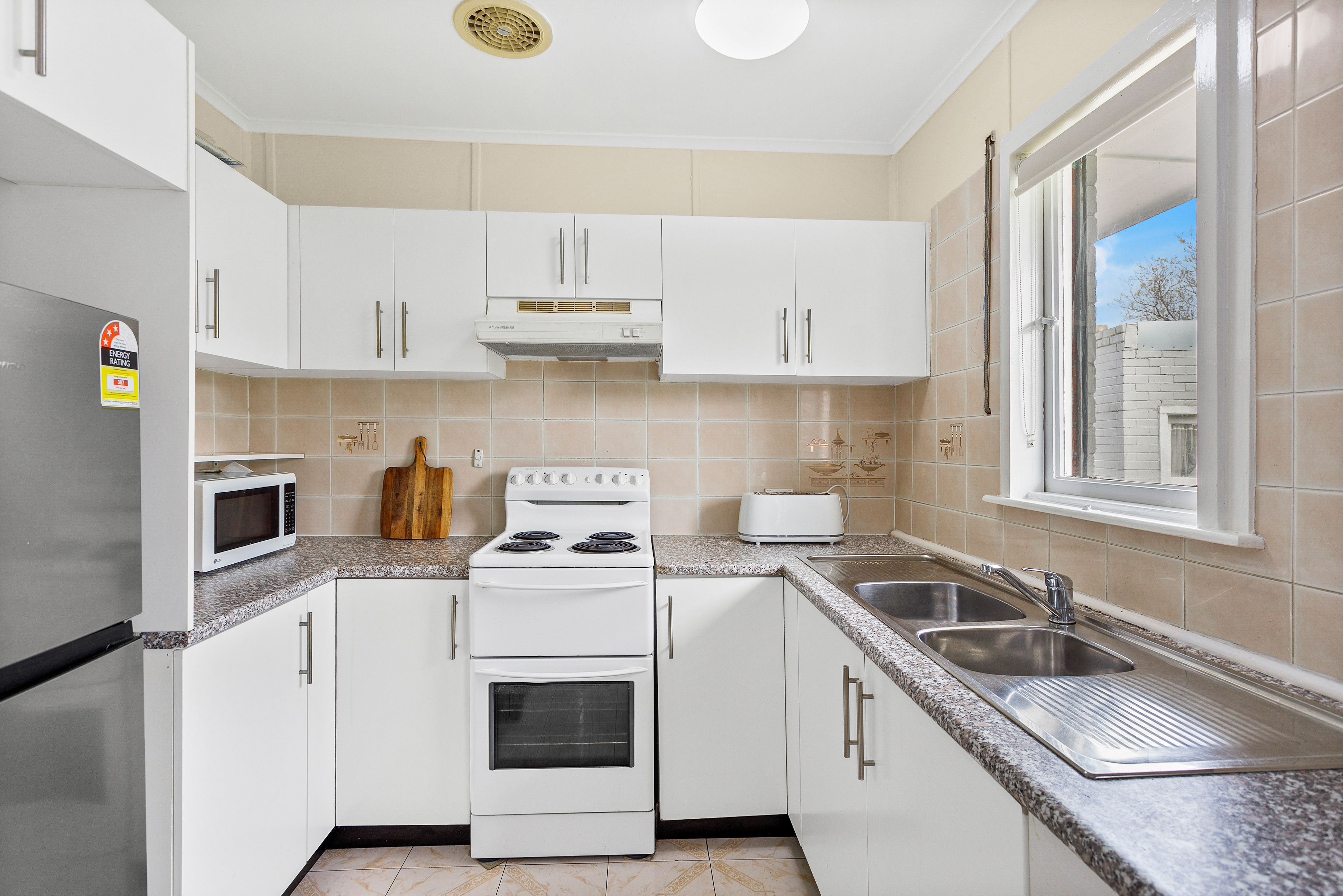 52 King Street, Warilla, NSW 2528