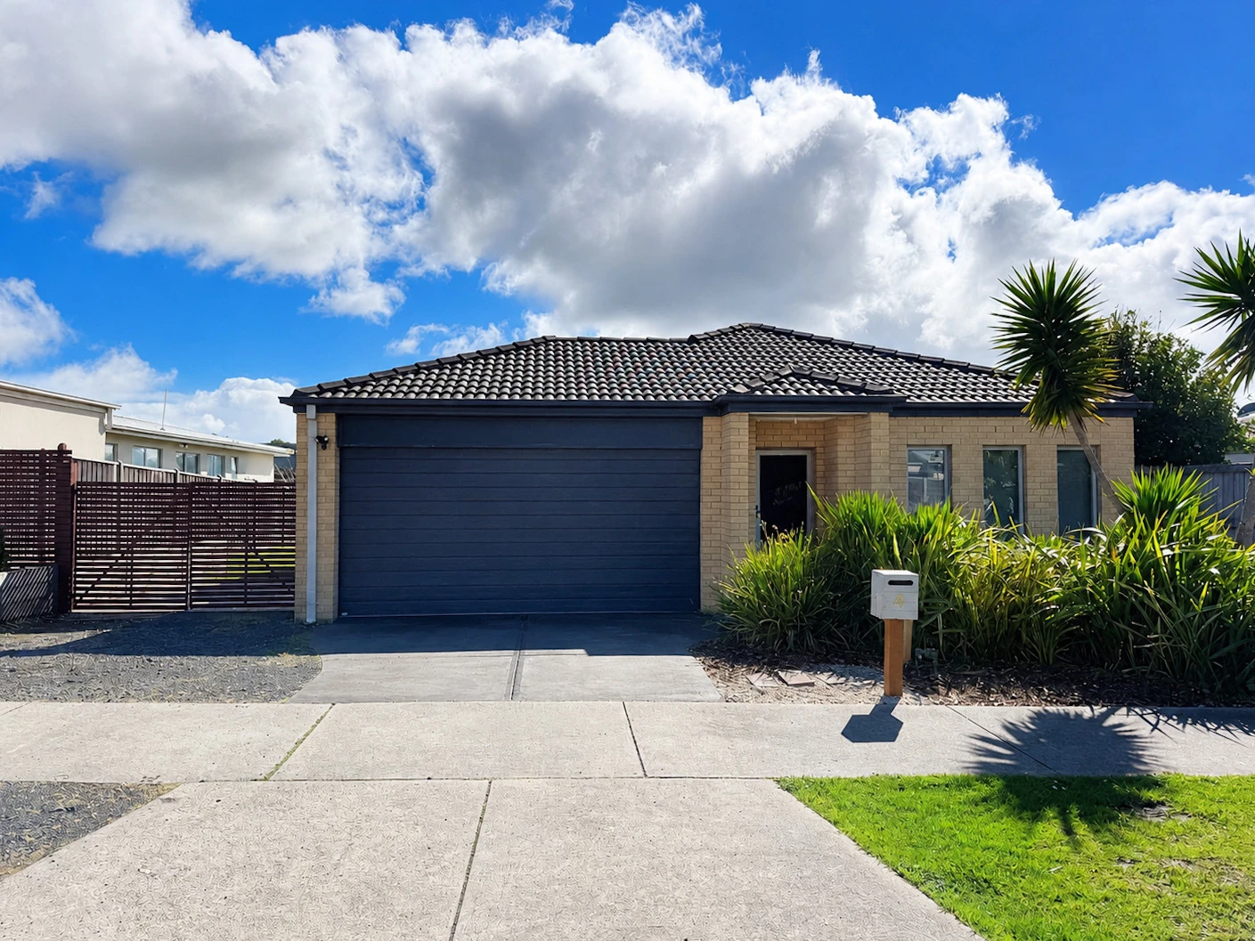 4 Rosella Grove, Cowes, VIC 3922