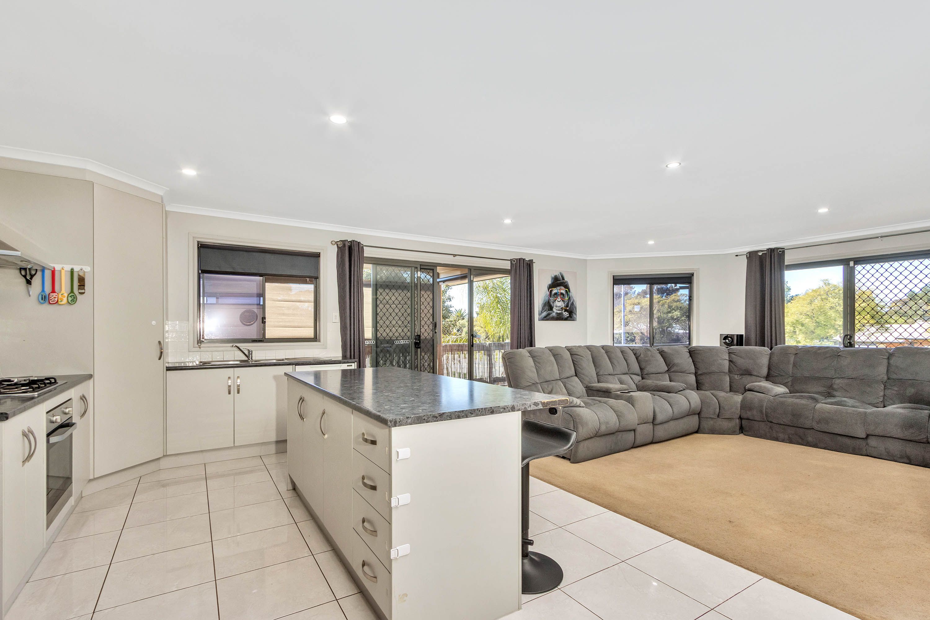 33 Broadmeadows Road — photo 9 of 24