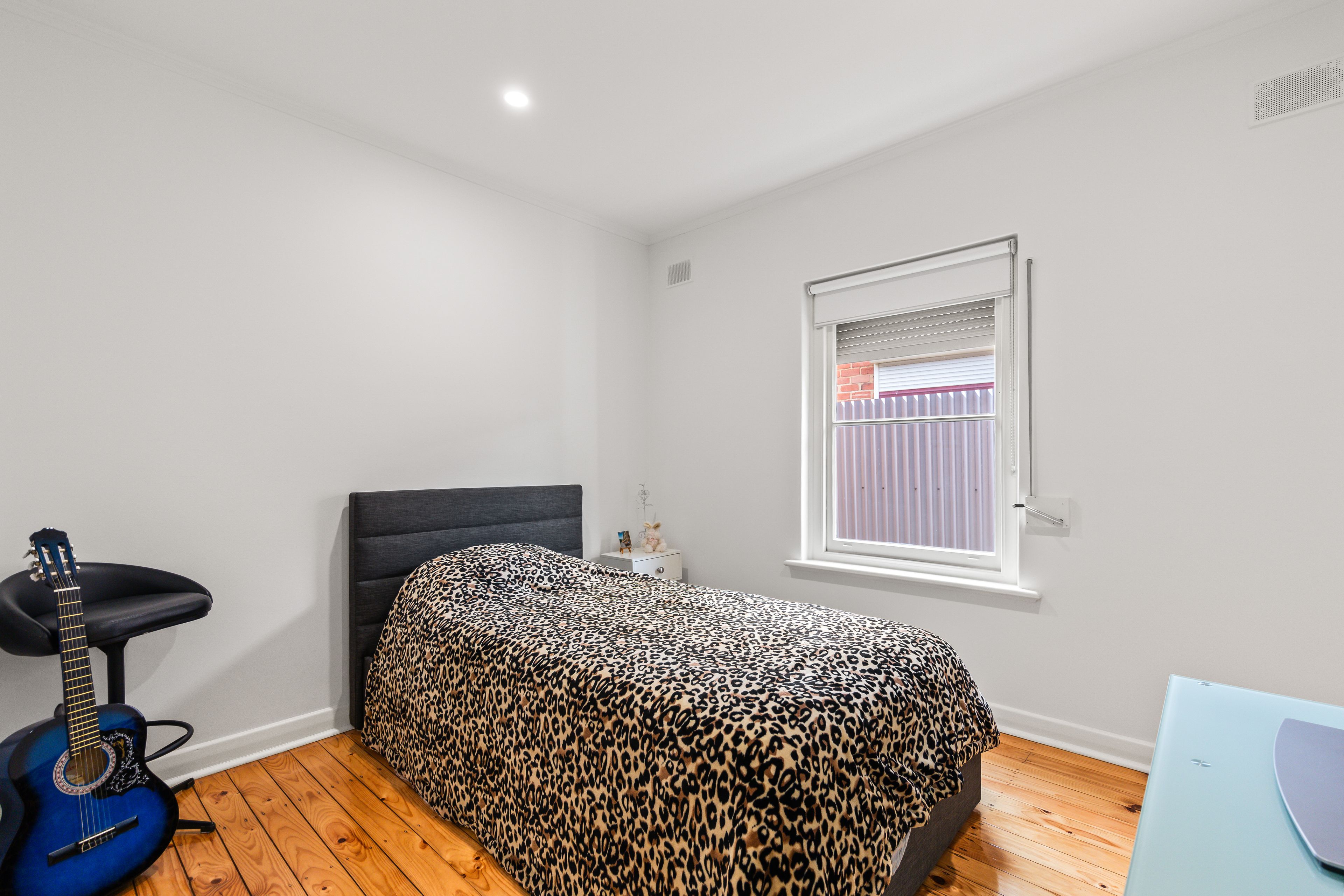 21 Kitchener Street — photo 11 of 22