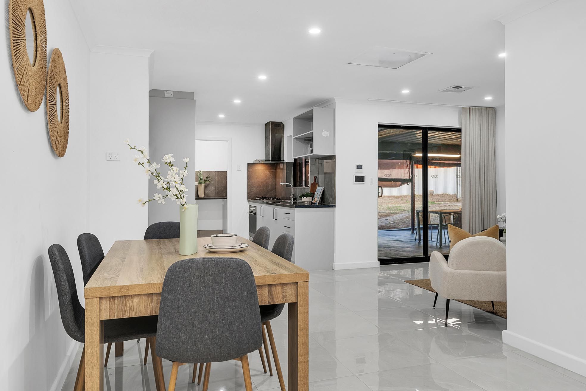 5 Henderson Avenue — photo 8 of 22