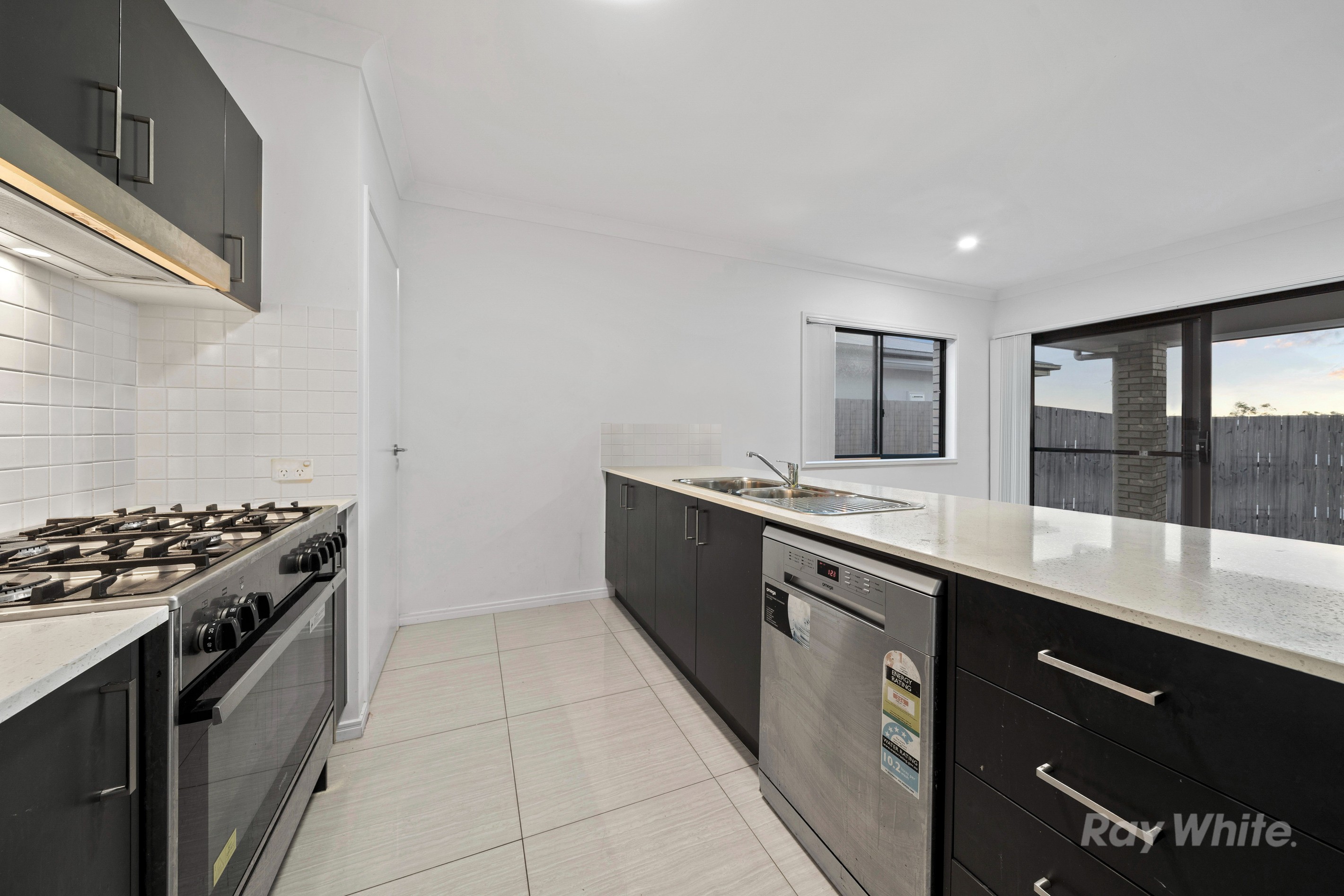 8 Strata Circuit, Yarrabilba, QLD 4207