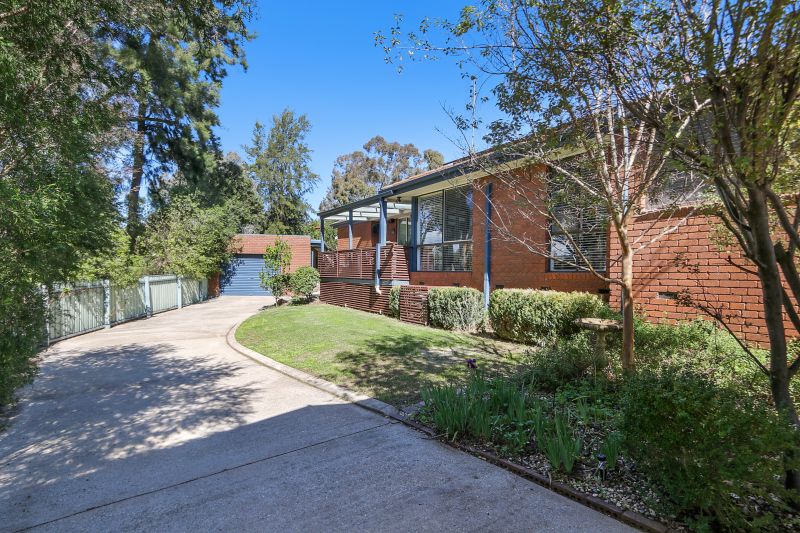 6 Evans Court — photo 3 of 18