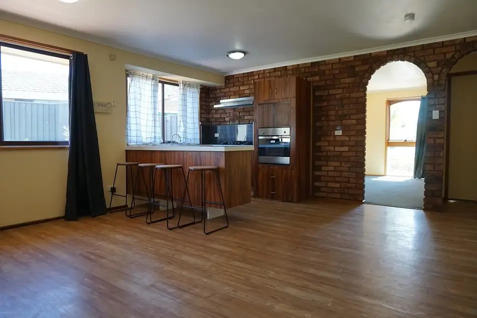 18 Quenda Place, St Helens Park, NSW 2560