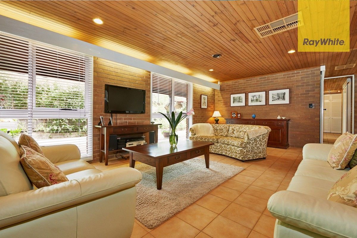 11 Beckenham Drive — photo 4 of 9