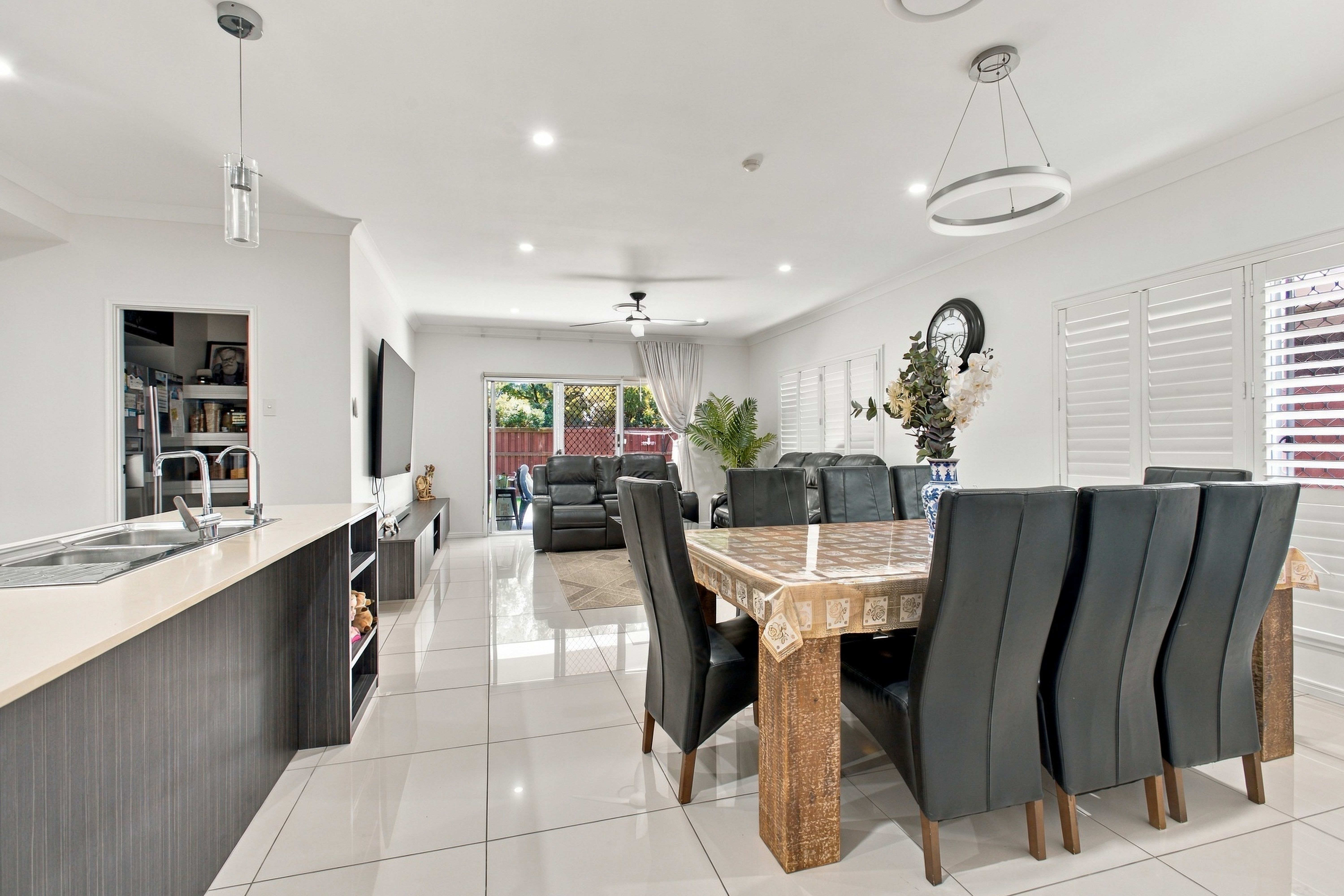 1 Beverley Court — photo 5 of 14