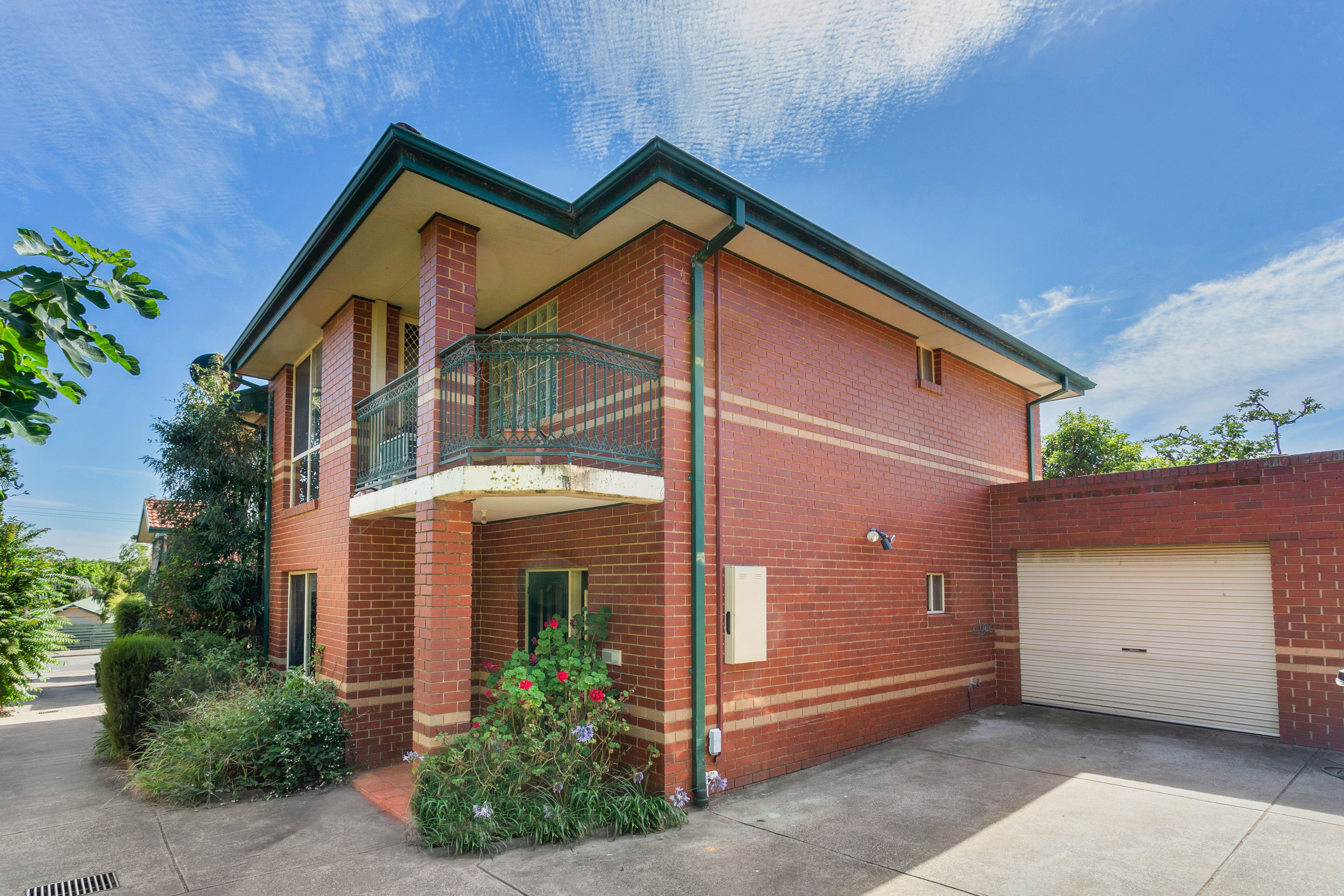 157 Grimshaw Street, Greensborough VIC 3088