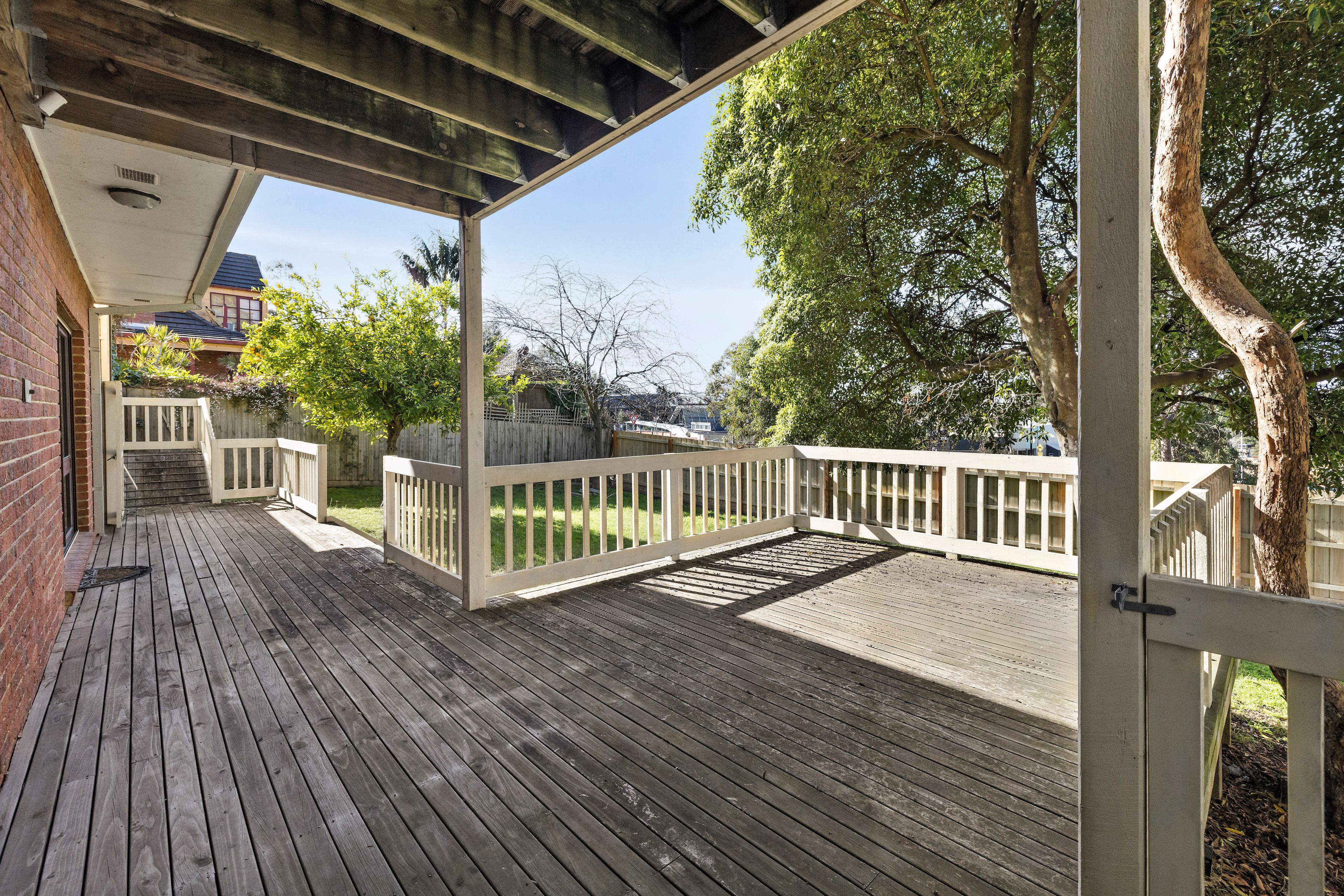24 Homestead Drive — photo 4 of 8