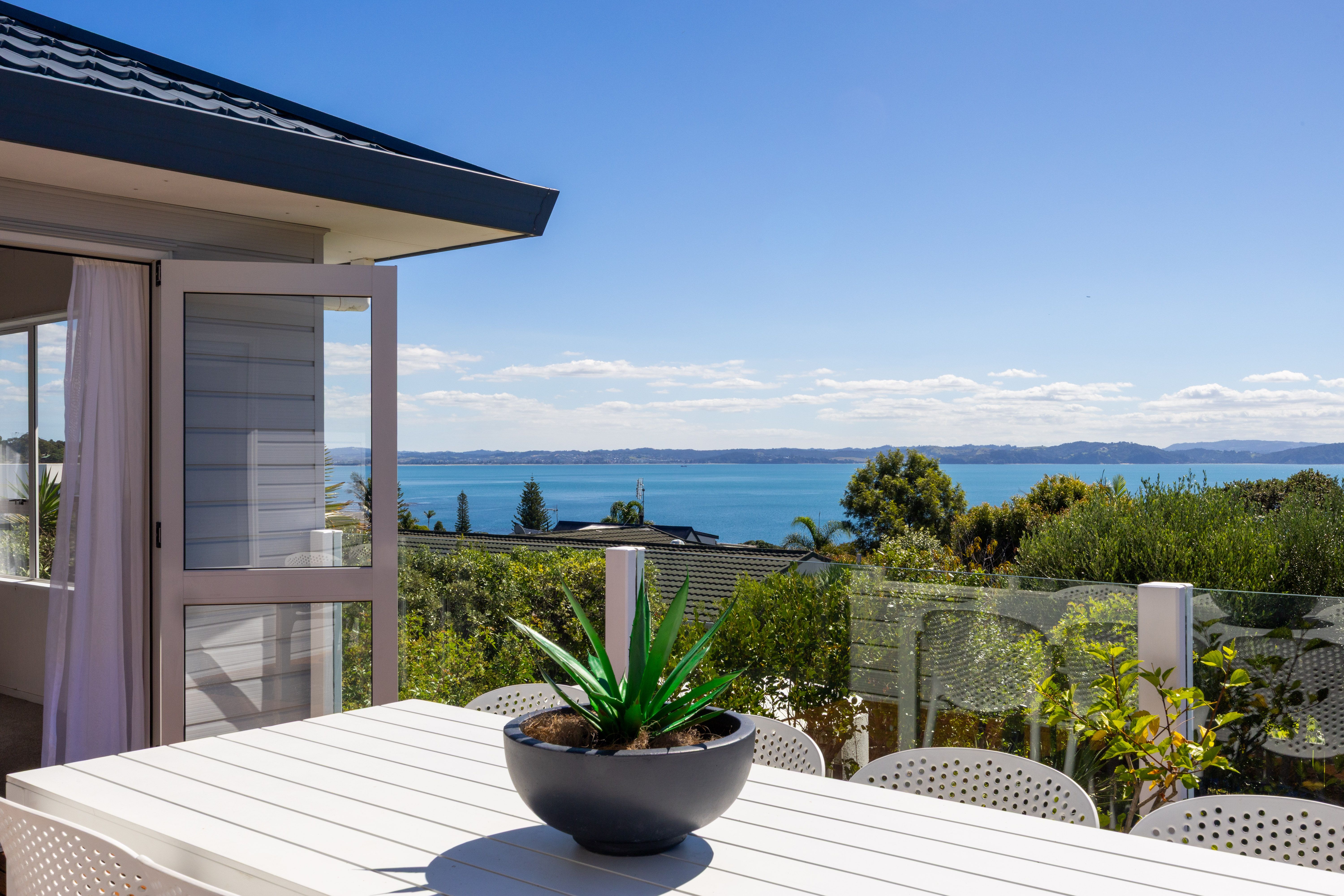 1342 Whangaparaoa Road, Army Bay, Rodney