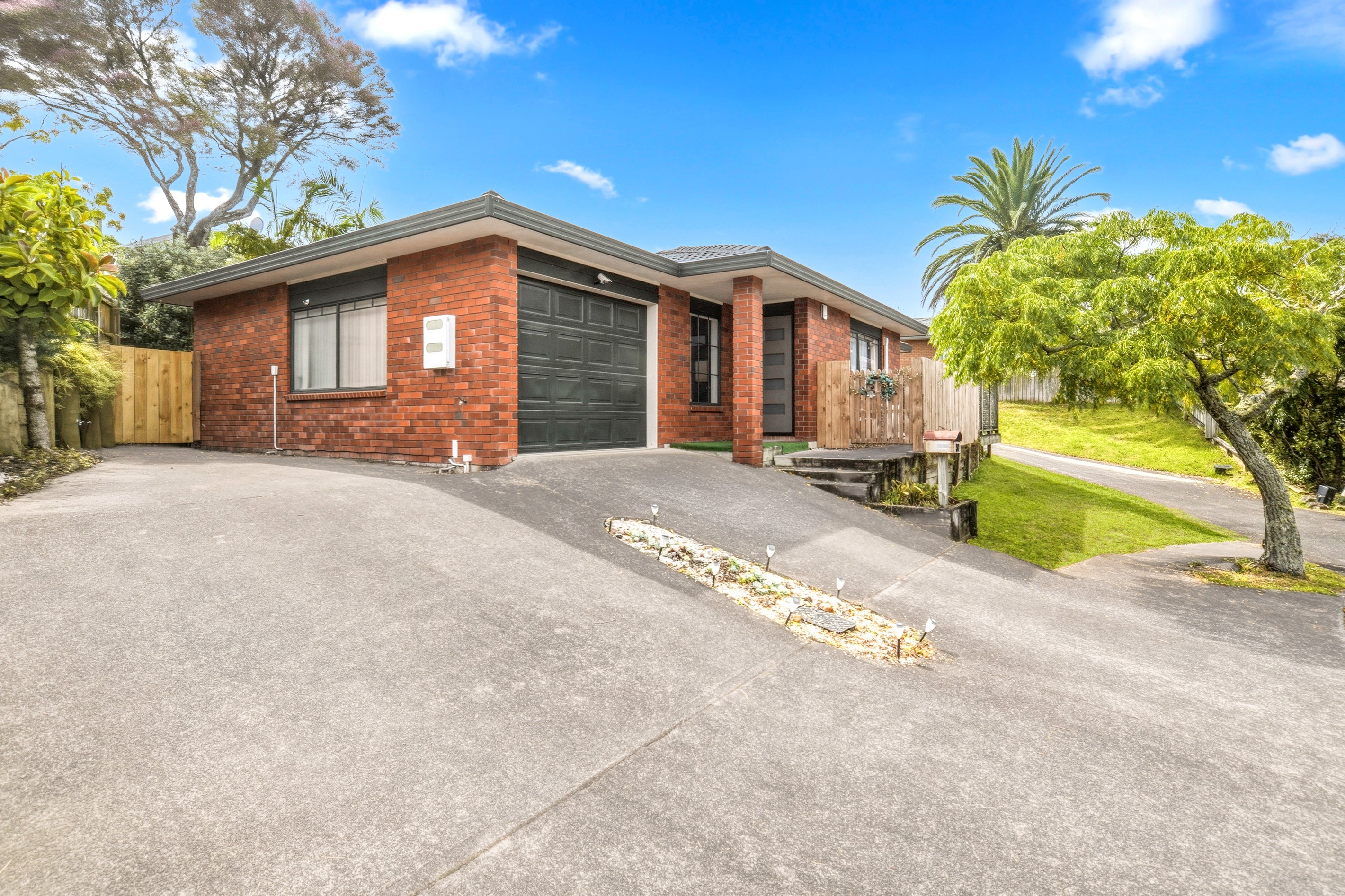 30 Ginders Drive, Massey, Waitakere City