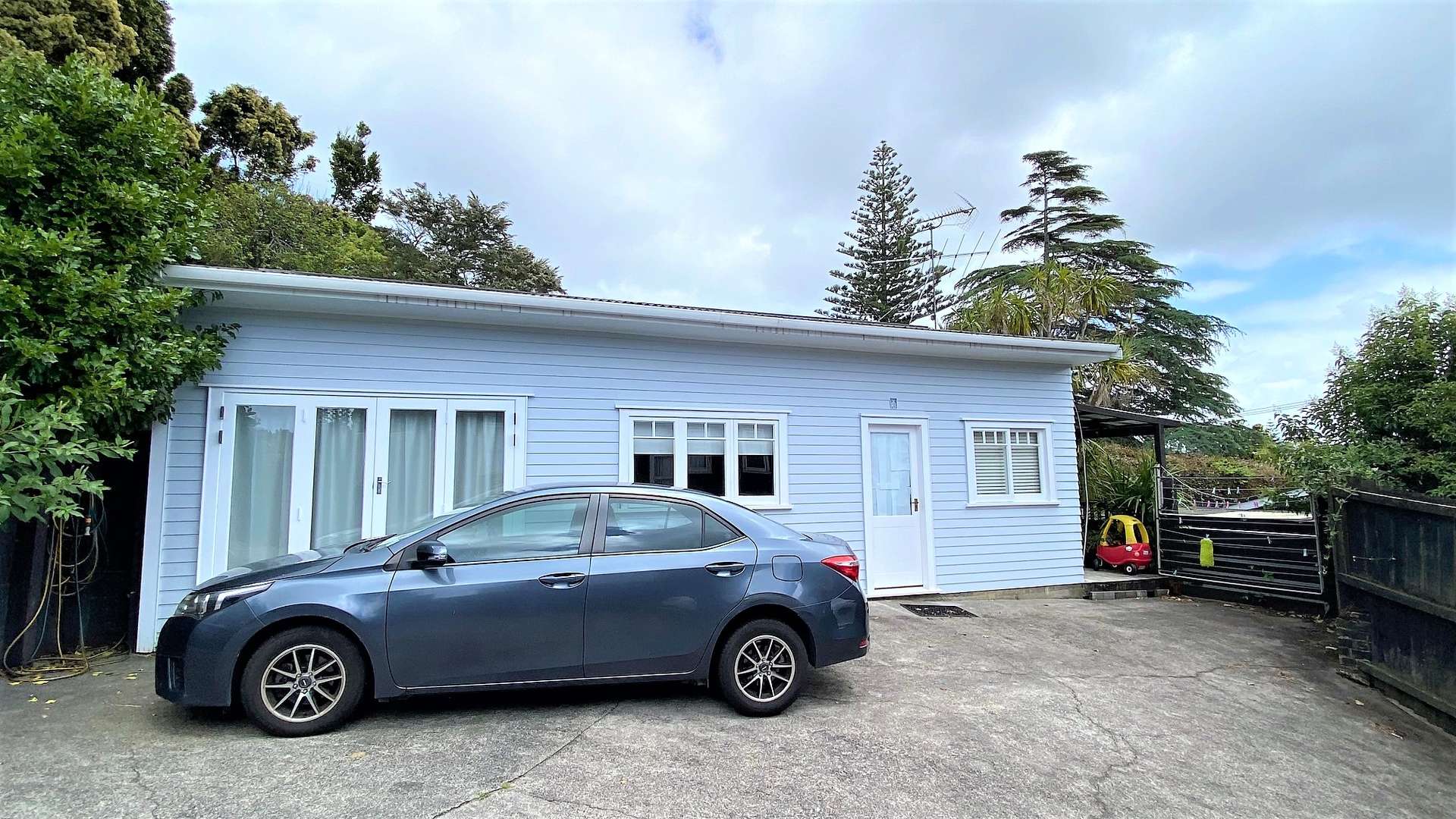 47 Eskdale Road photo 13