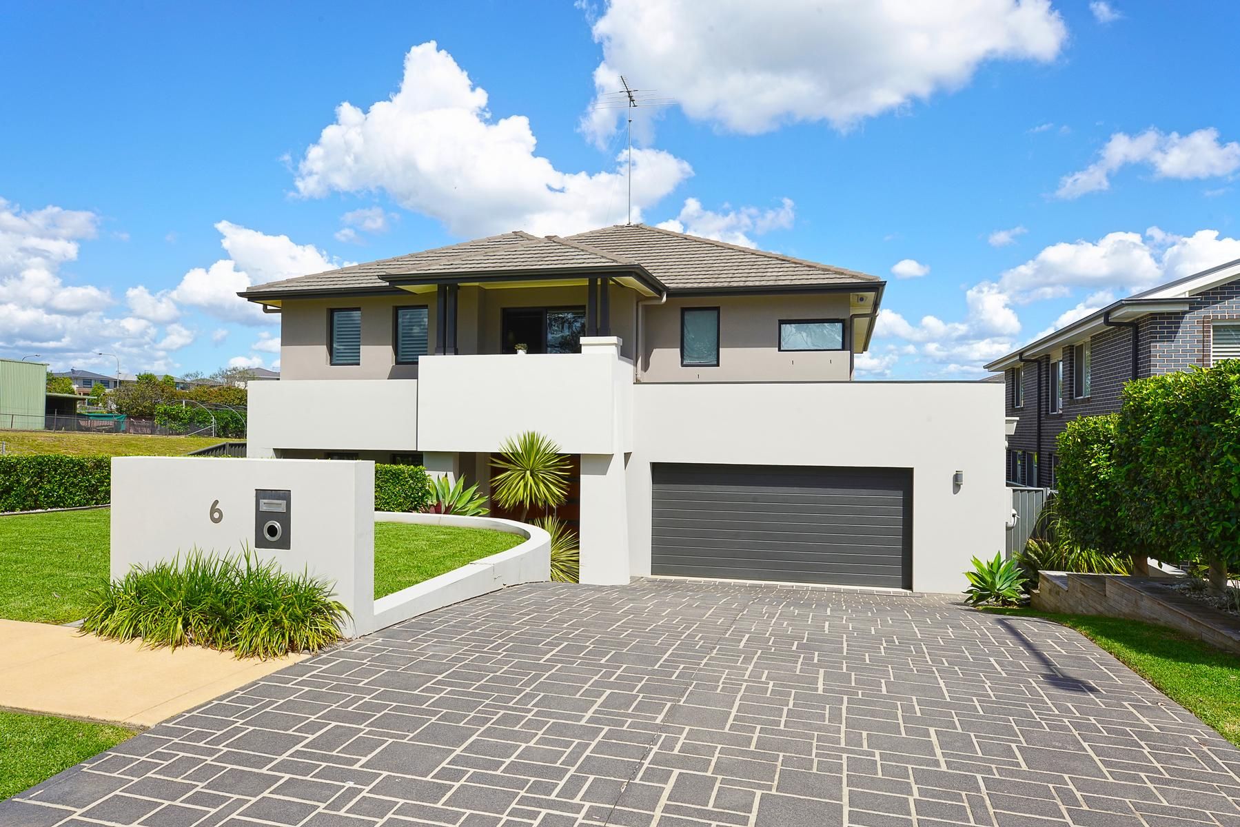 6 Harold Bentleys Way