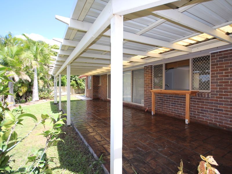 12 Jackson Court, Regents Park, QLD 4118