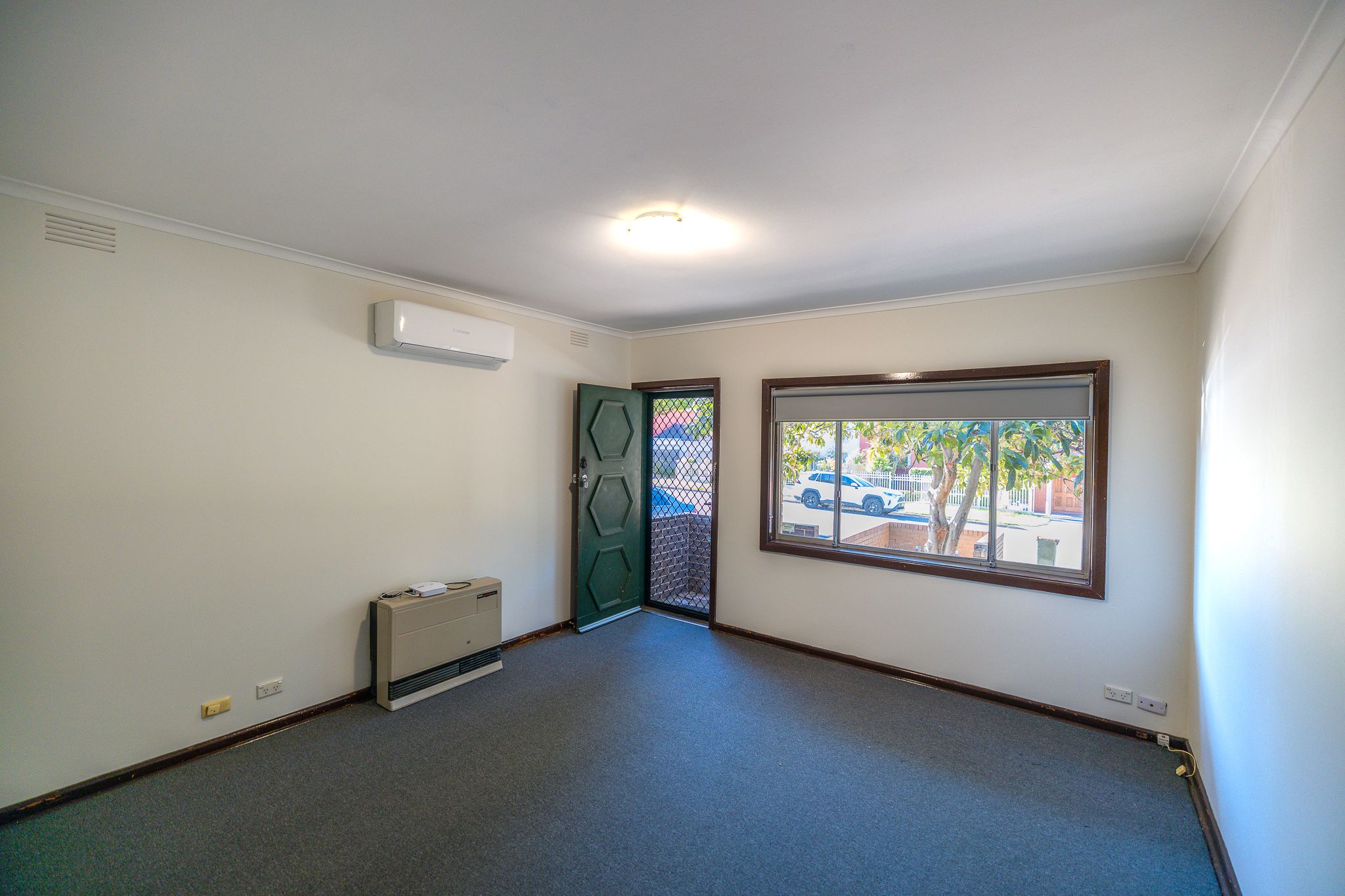 2/9A Coombs Avenue, Oakleigh South, VIC 3167