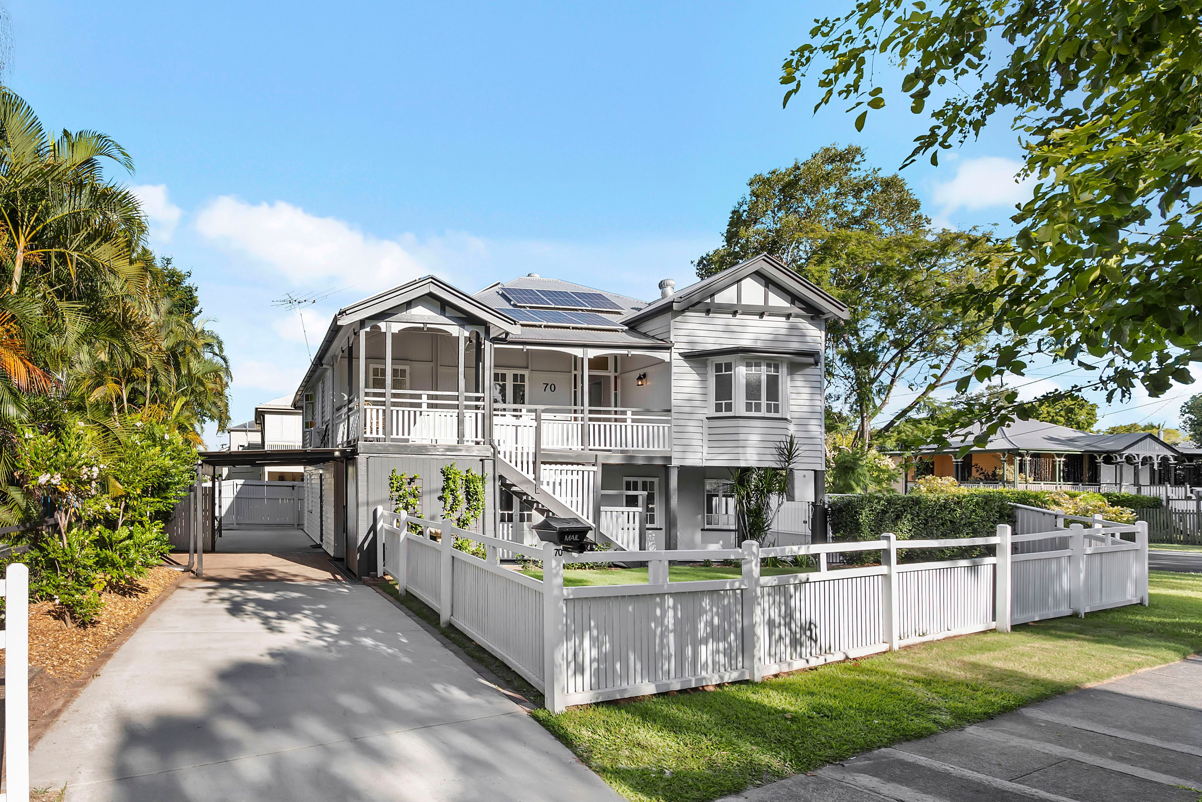 70 Kitchener Street, Sherwood QLD 4075