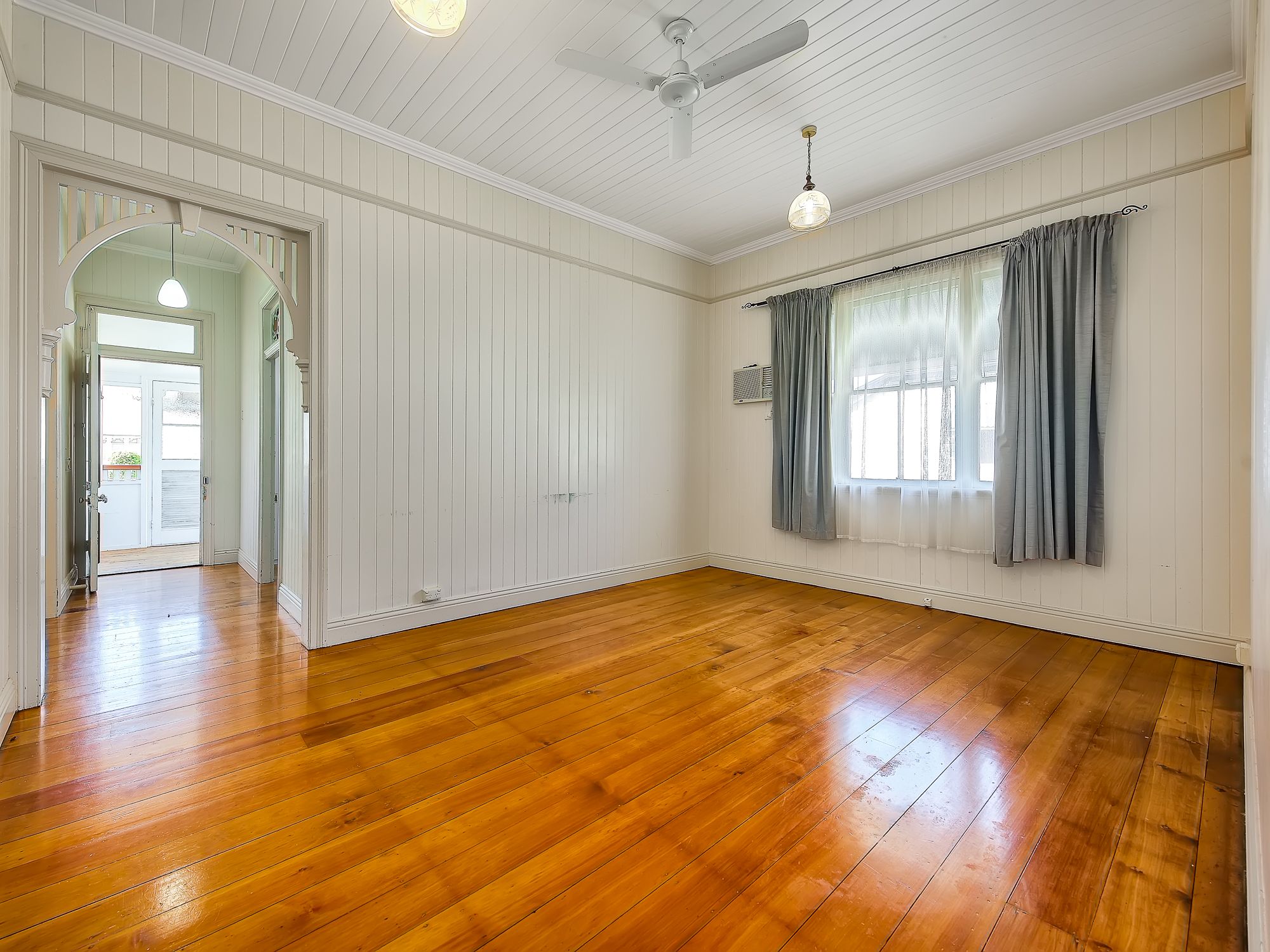 54 Lodge Road, Wooloowin, QLD 4030
