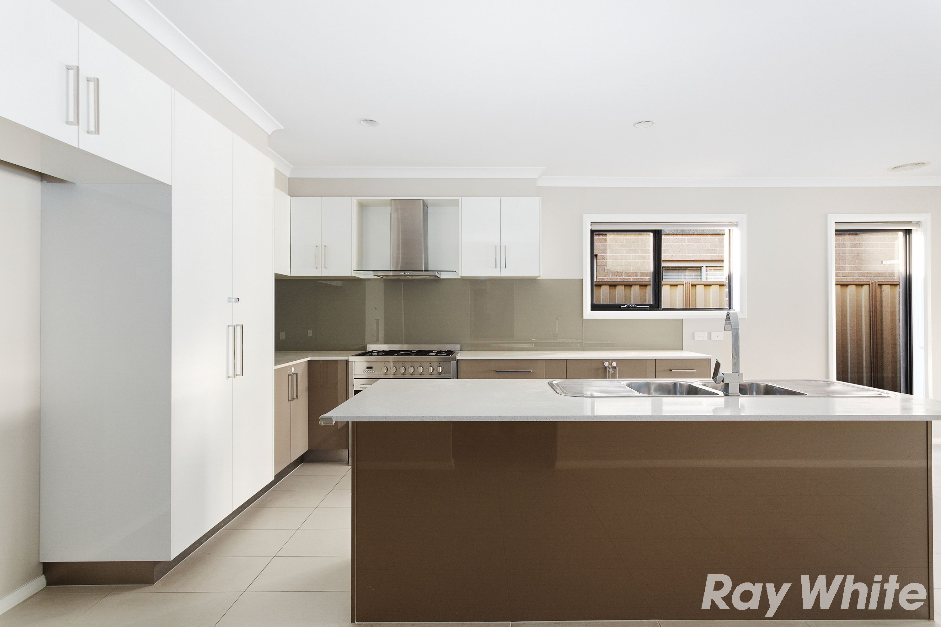 12 Margitta Lane, Pakenham, VIC 3810
