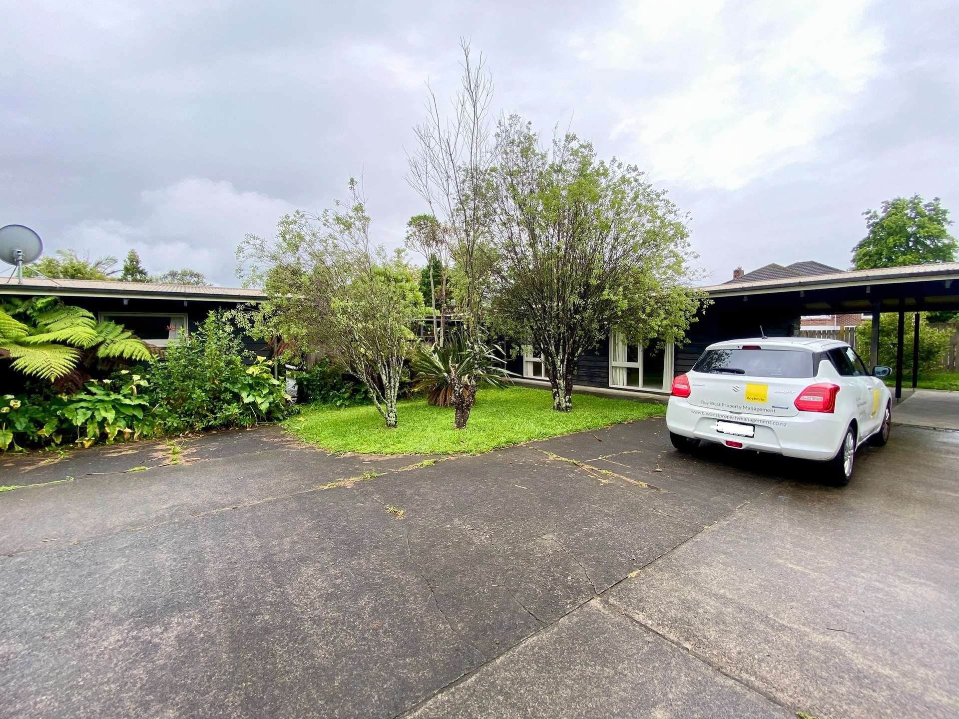 111A Te Atatu Road photo 2