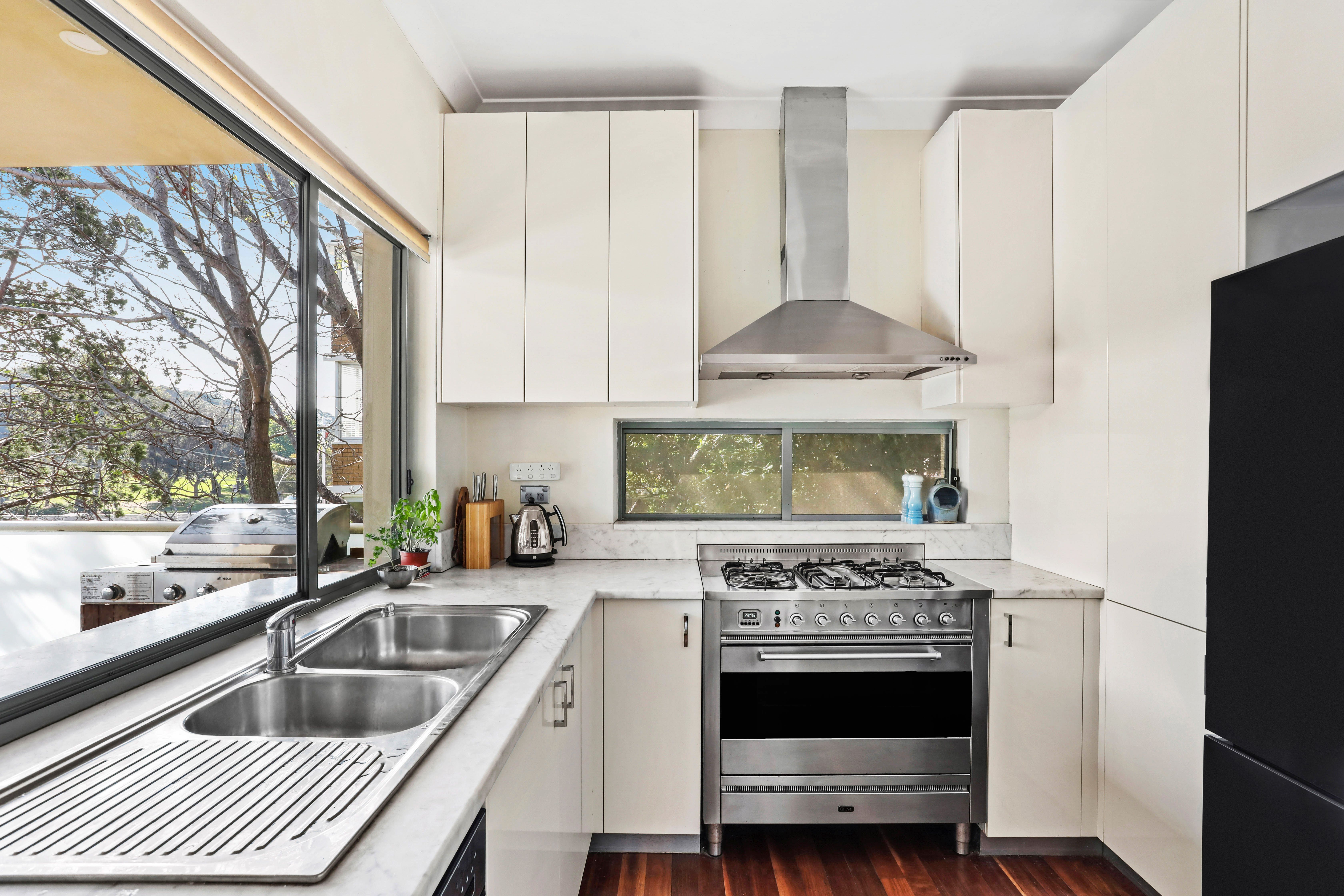 2-37-langlee-avenue-waverley-nsw-2024-sold-apartment-unlimited