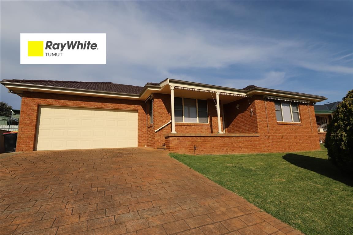 6 Coolamine Circuit, Tumut NSW 2720