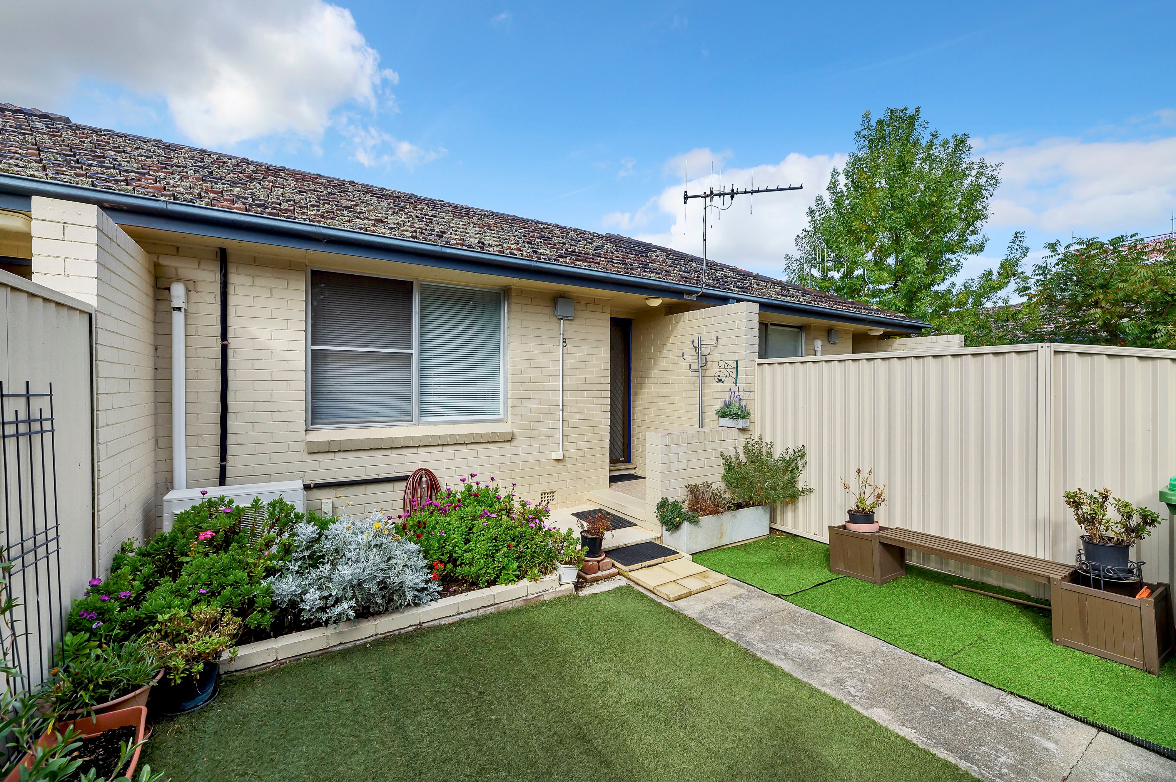8/7-11 Broughton Place, Queanbeyan NSW 2620