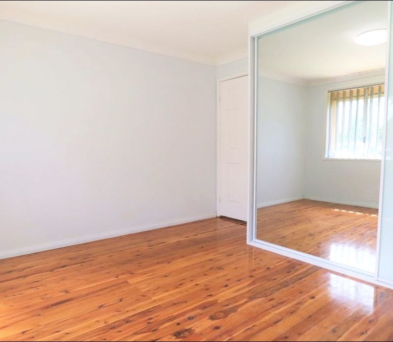 8 Wilson Road — photo 3 of 4