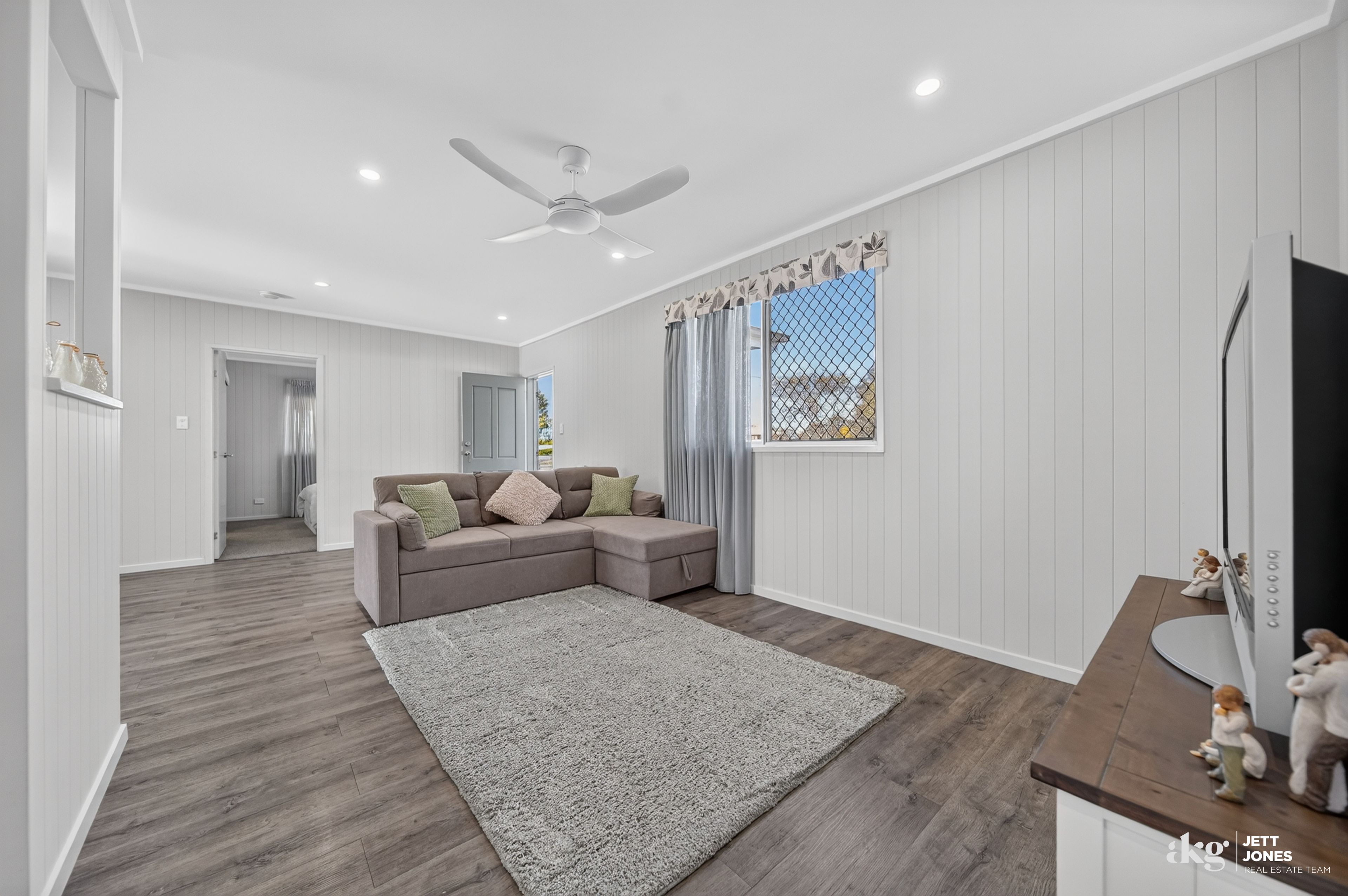 20-28 Riverina Court — photo 11 of 30