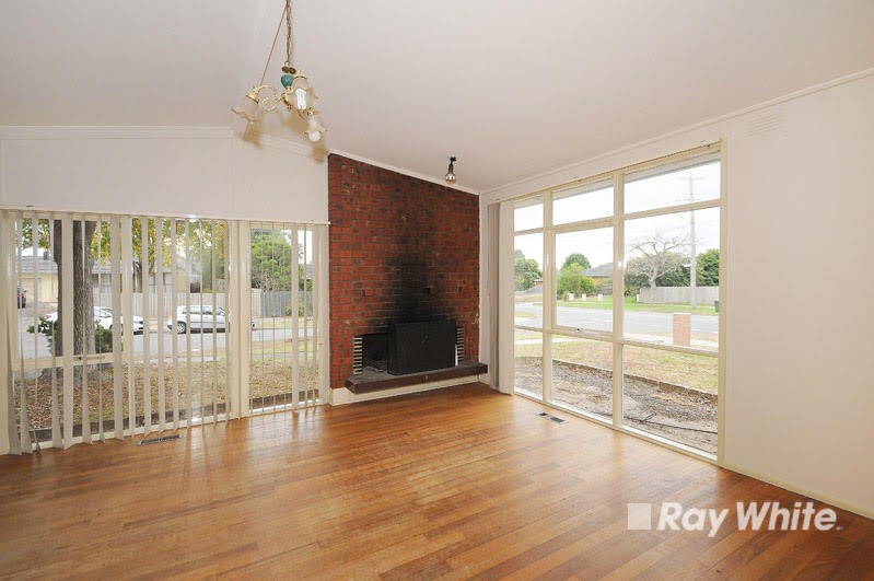 1 Bogong Court, Frankston, VIC 3199