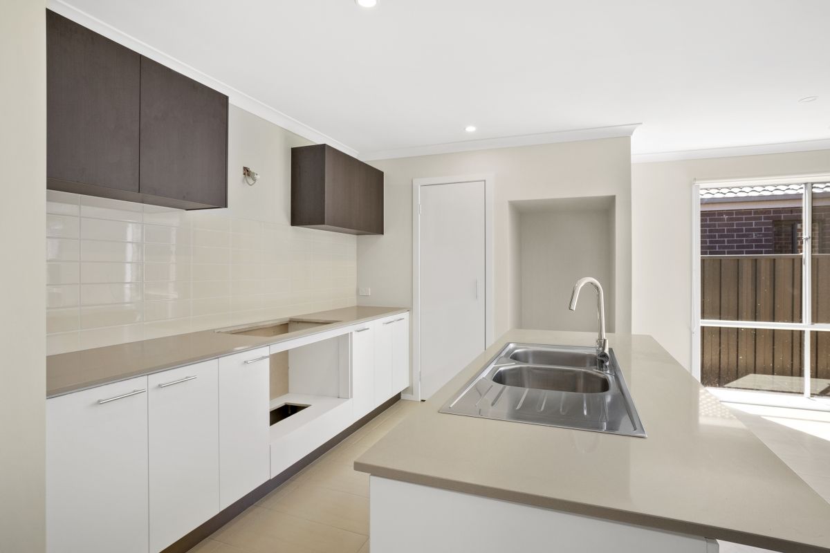 8 Eastcott Street, Tarneit, VIC 3029