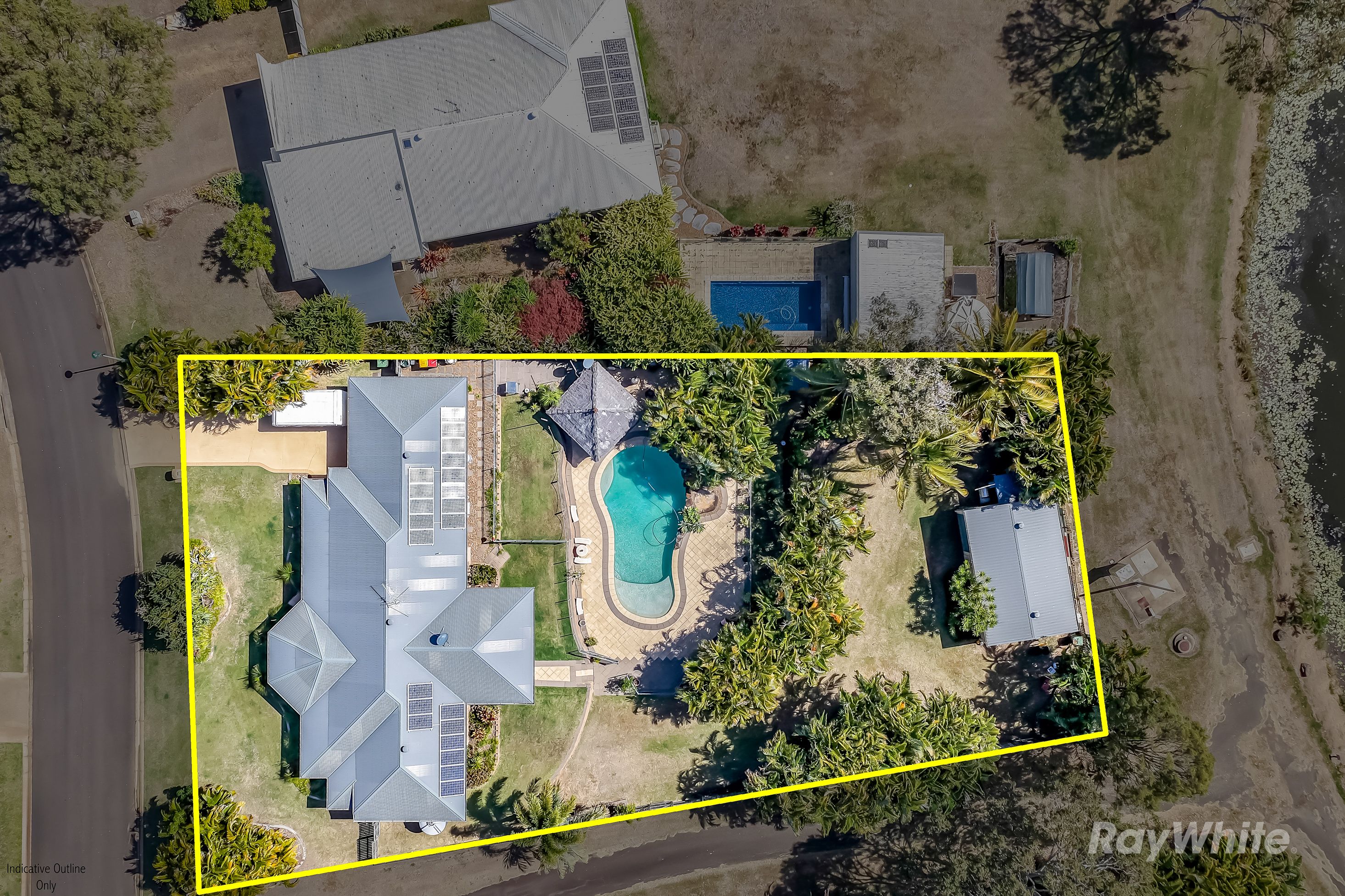 13 Raewood Close — photo 25 of 30