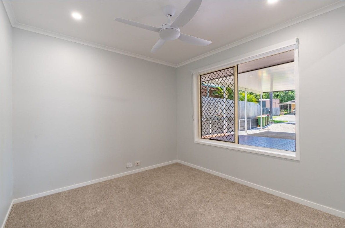 17 Washbrook Crescent — photo 8 of 17