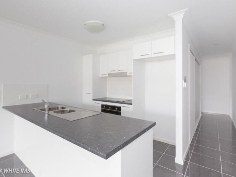 21A Innes Crescent, Bundamba, QLD 4304