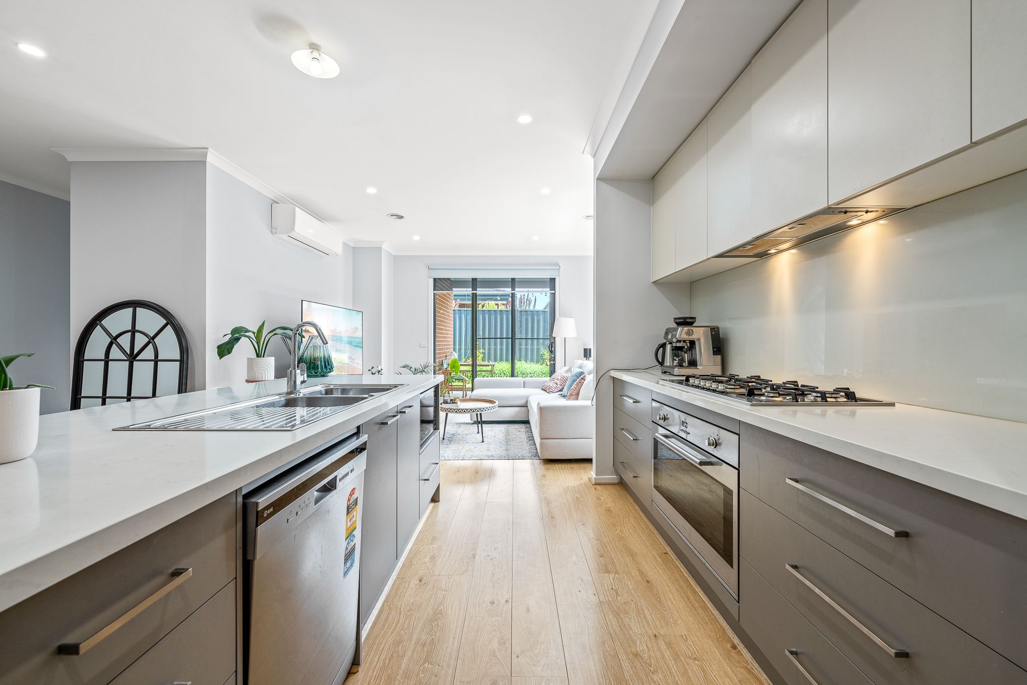 53 Adriatic Circuit, Clyde, VIC 3978