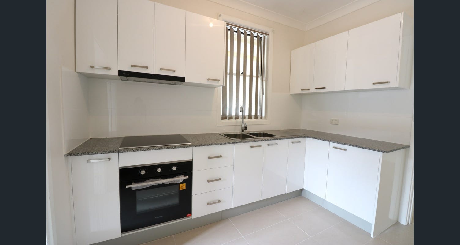 18 Mccubbin Place, Mount Pritchard, NSW 2170