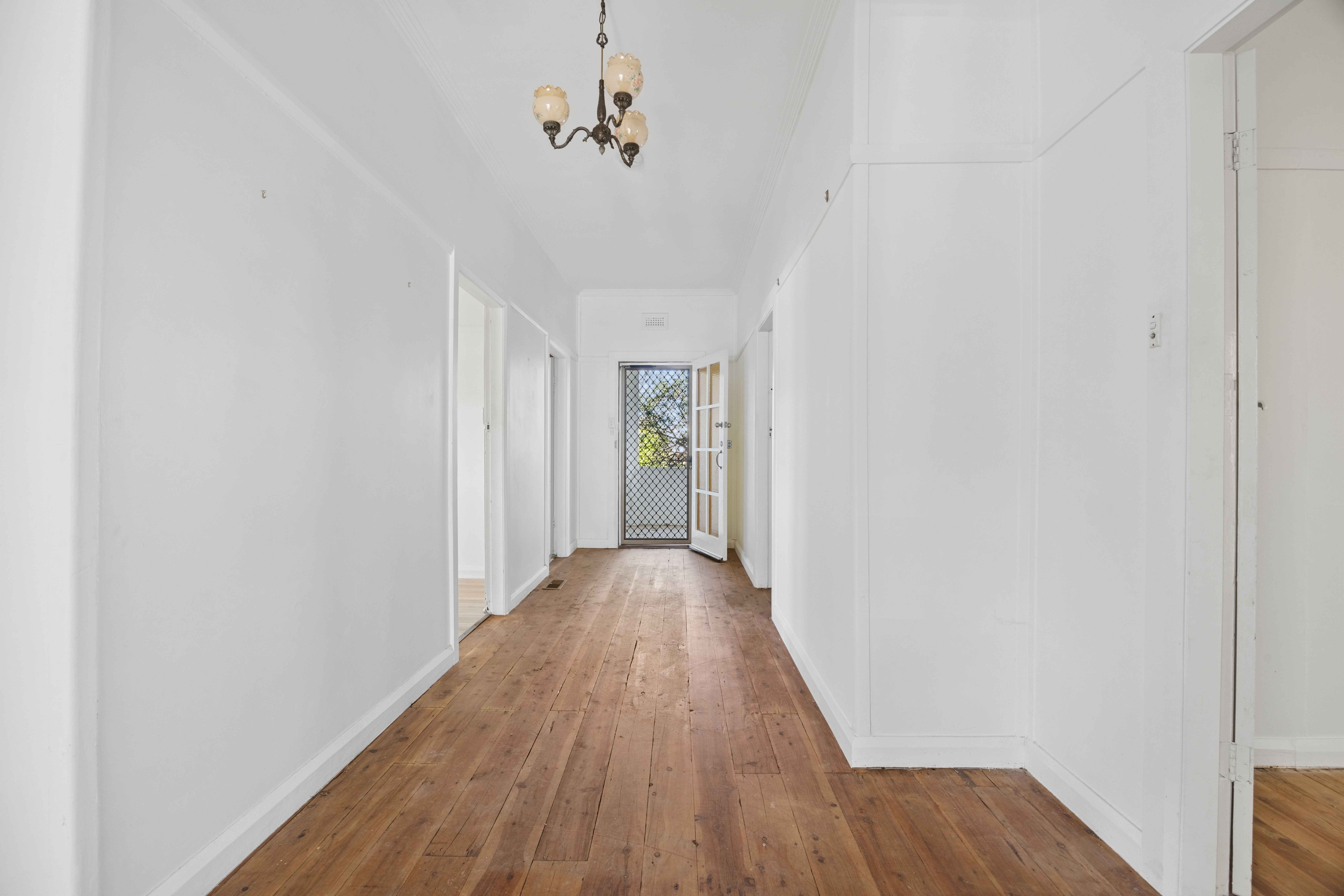 8 Lynch Street — photo 9 of 18