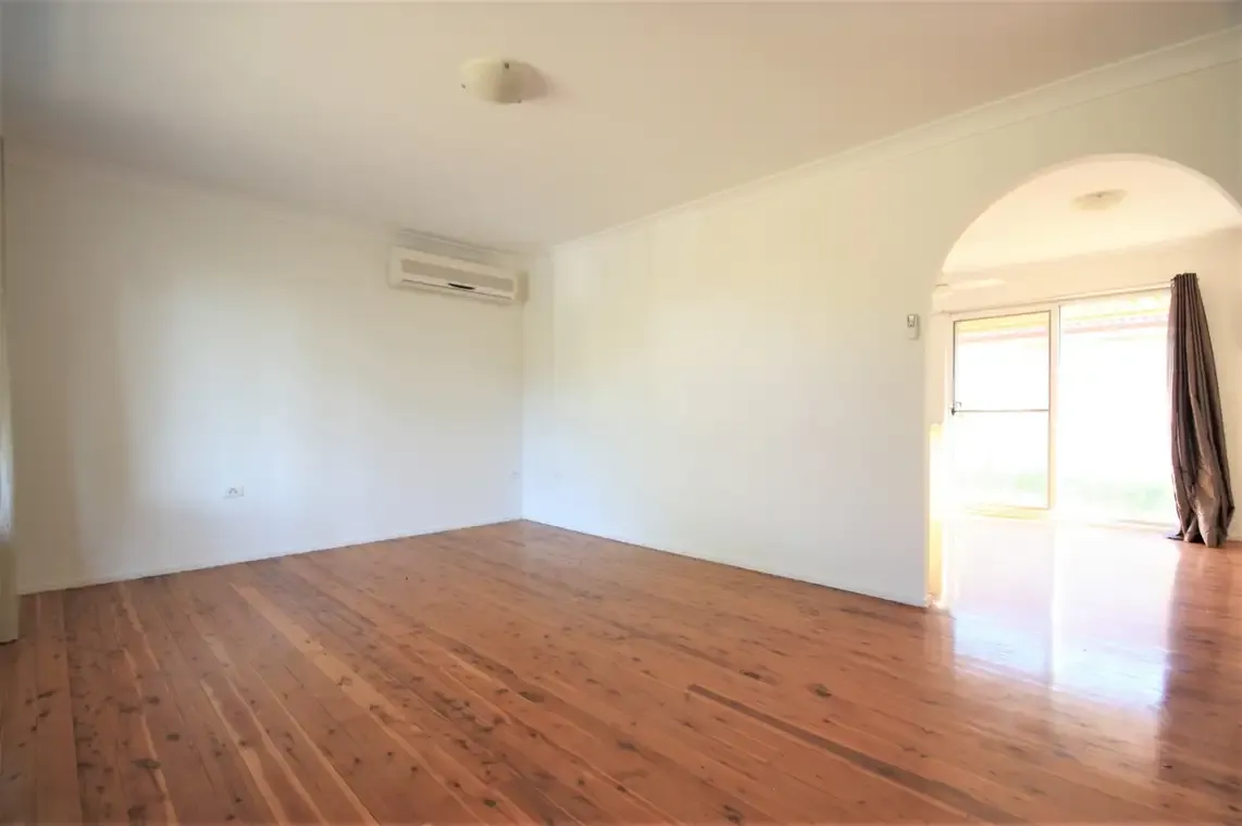 15b Geranium Avenue, Macquarie Fields, NSW 2564