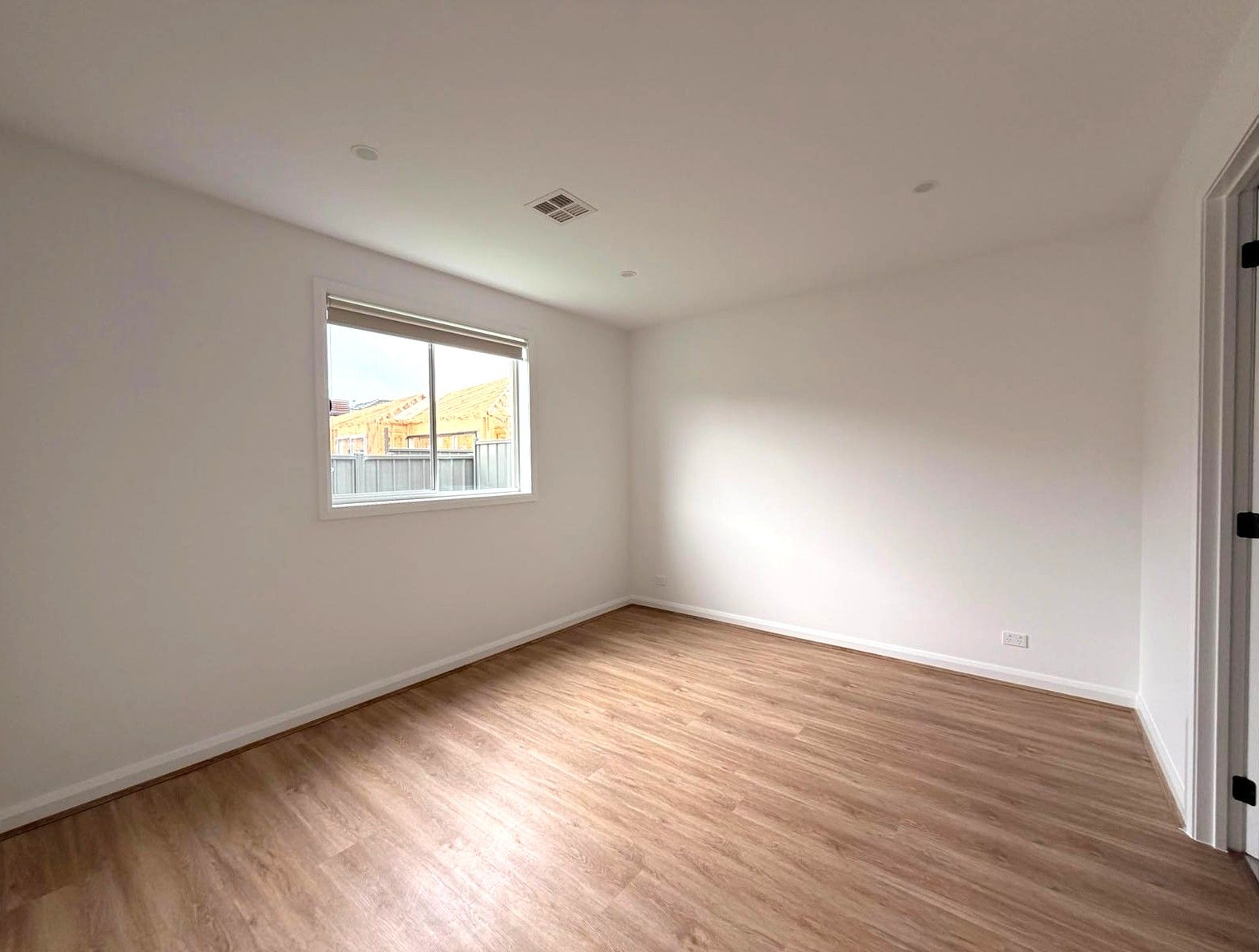 30 Esmeralda Avenue — photo 6 of 12