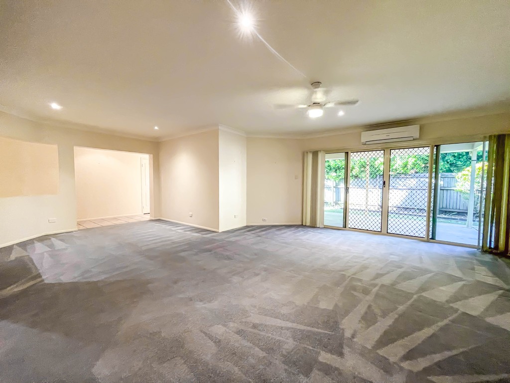 57 Brookeside Crescent, Seventeen Mile Rocks, QLD 4073