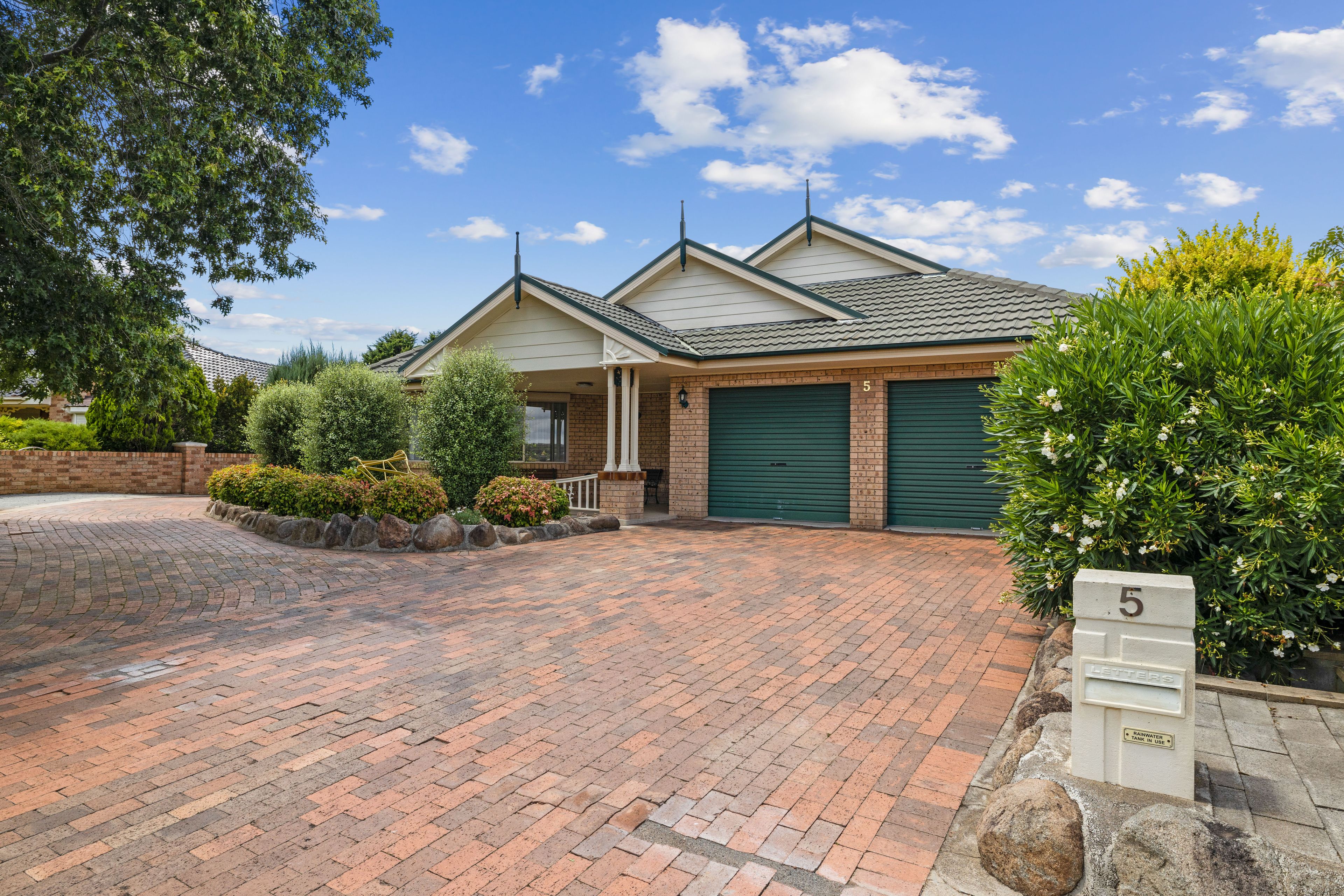 5 Oakwood Avenue, Goulburn NSW 2580