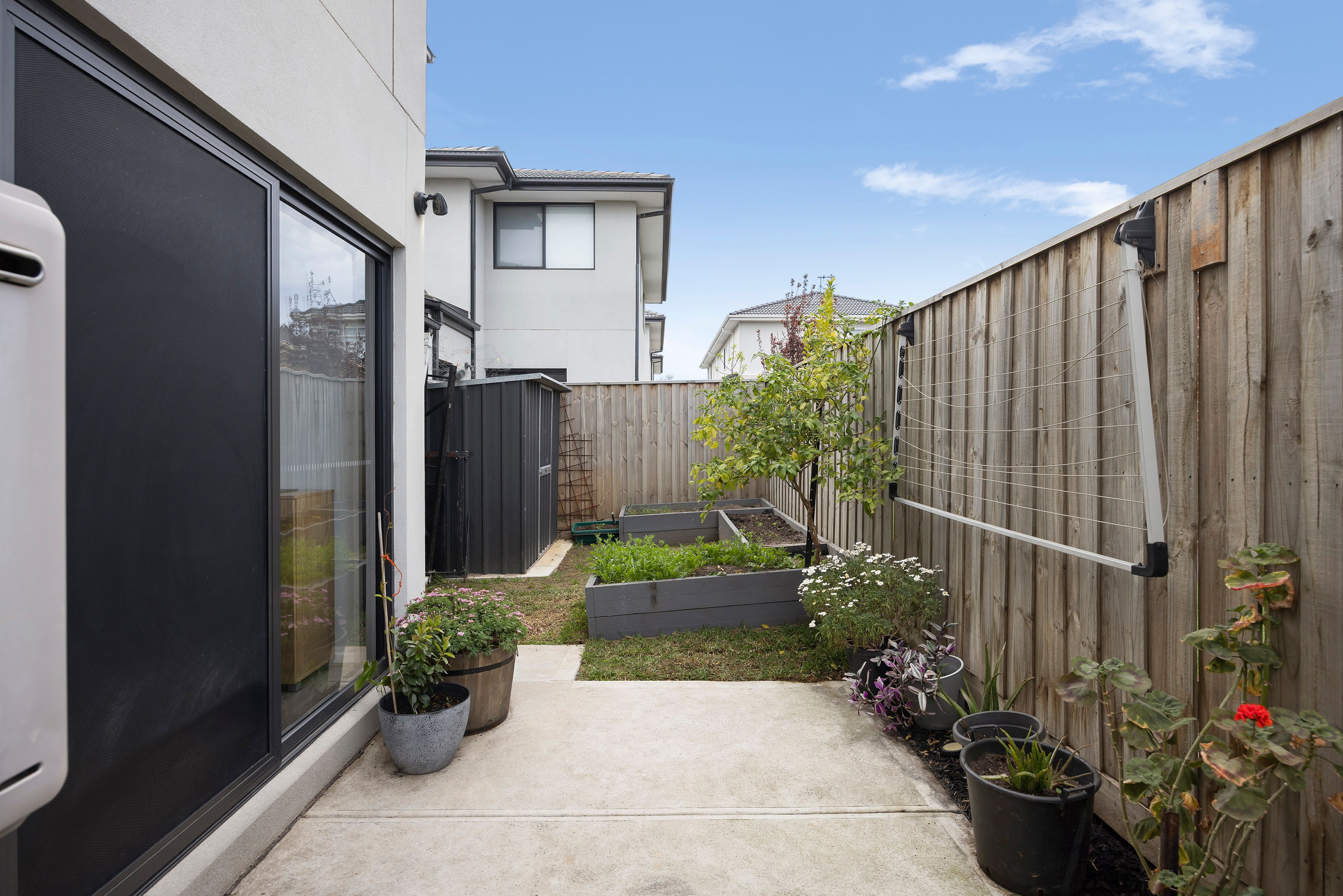 2 Essence Street — photo 14 of 15