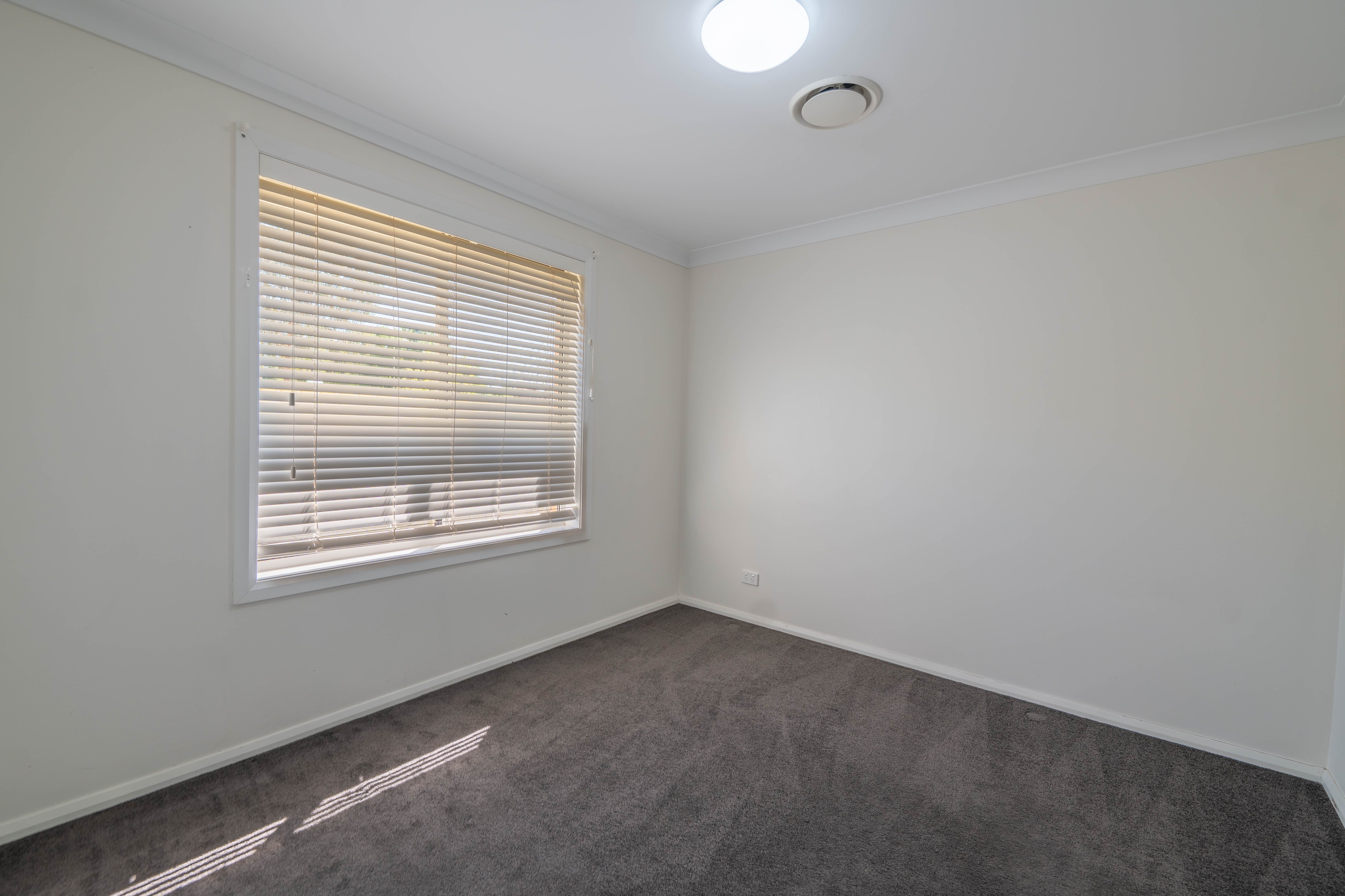 8 Yasmine Court — photo 15 of 20
