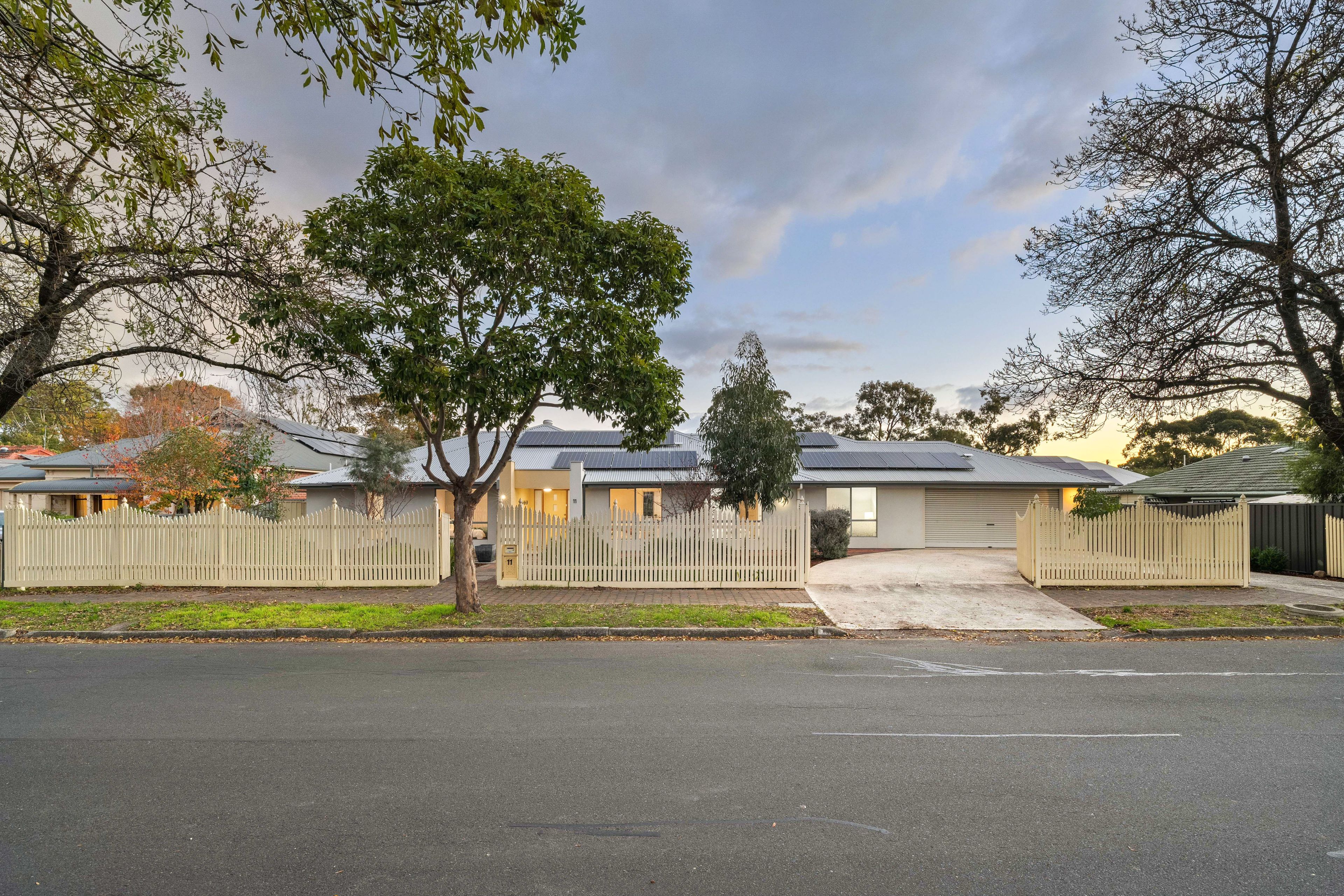 11 Viaduct Road, Eden Hills, SA 5050