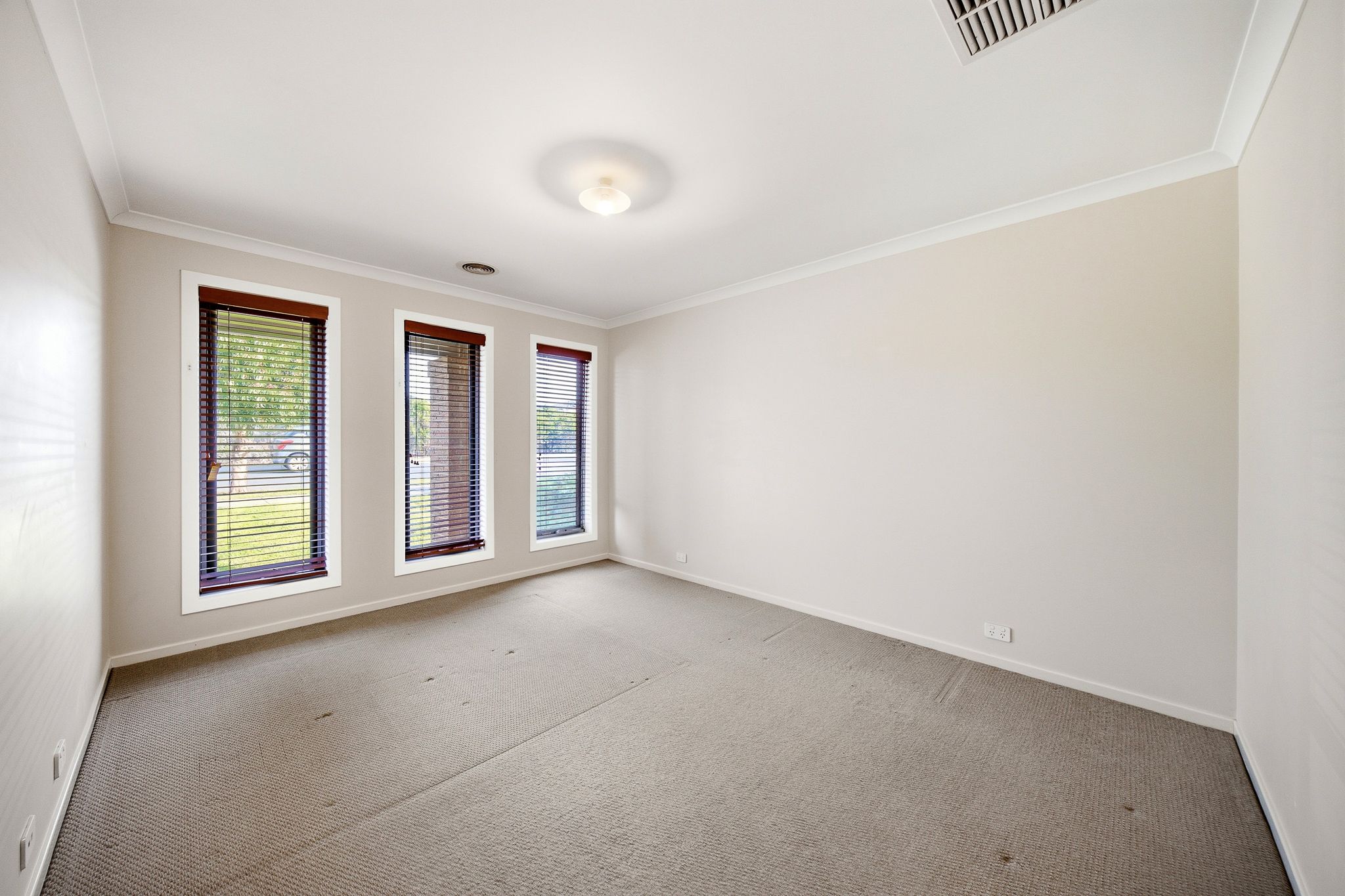 40 Greenslate Street, Clyde North, VIC 3978