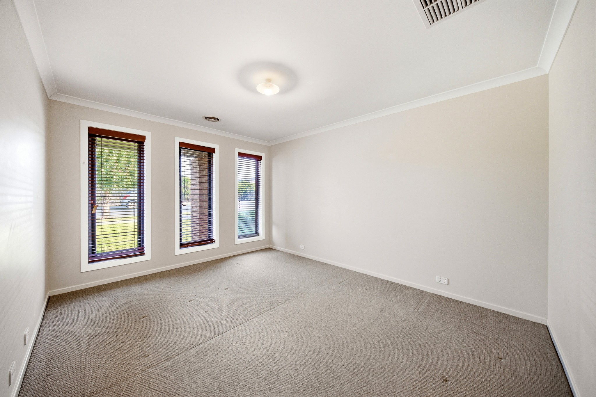 40 Greenslate Street, Clyde North, VIC 3978